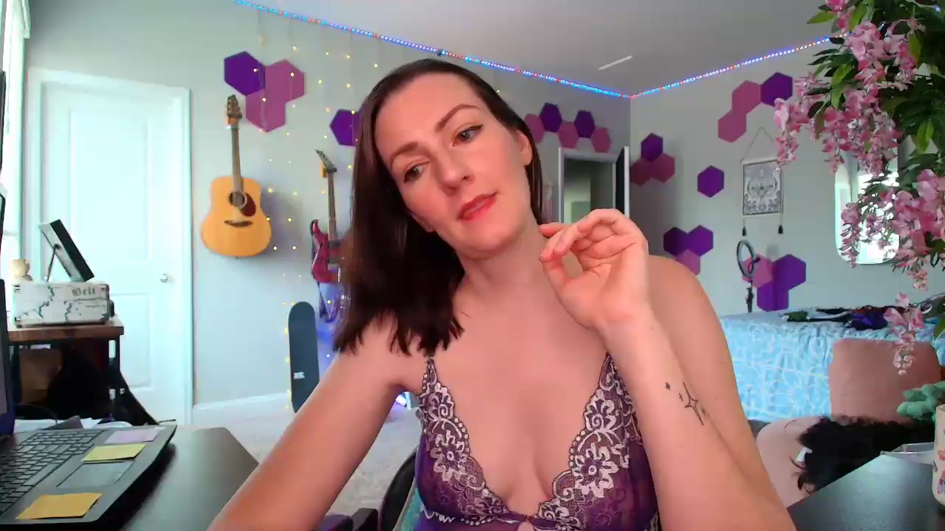 Gallery image thumbnail from MeredithBae's myfreecams stream on, 07/07/2026, 18:41 image 16 of 20