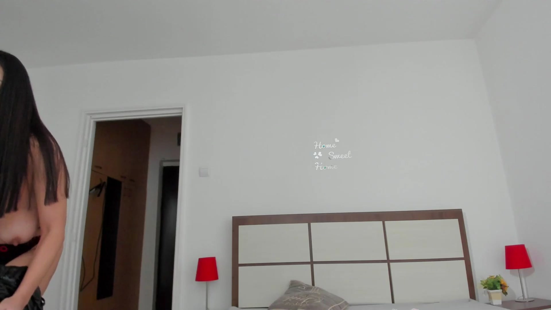Gallery image thumbnail from Meriemm's myfreecams stream on, 11/27/2023, 16:27 image 7 of 20