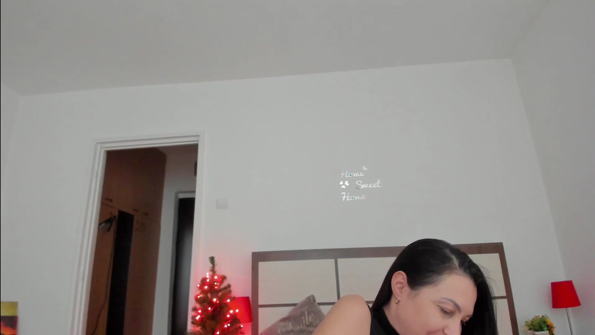 Gallery image thumbnail from Meriemm's myfreecams stream on, 12/08/2023, 17:56 image 13 of 20