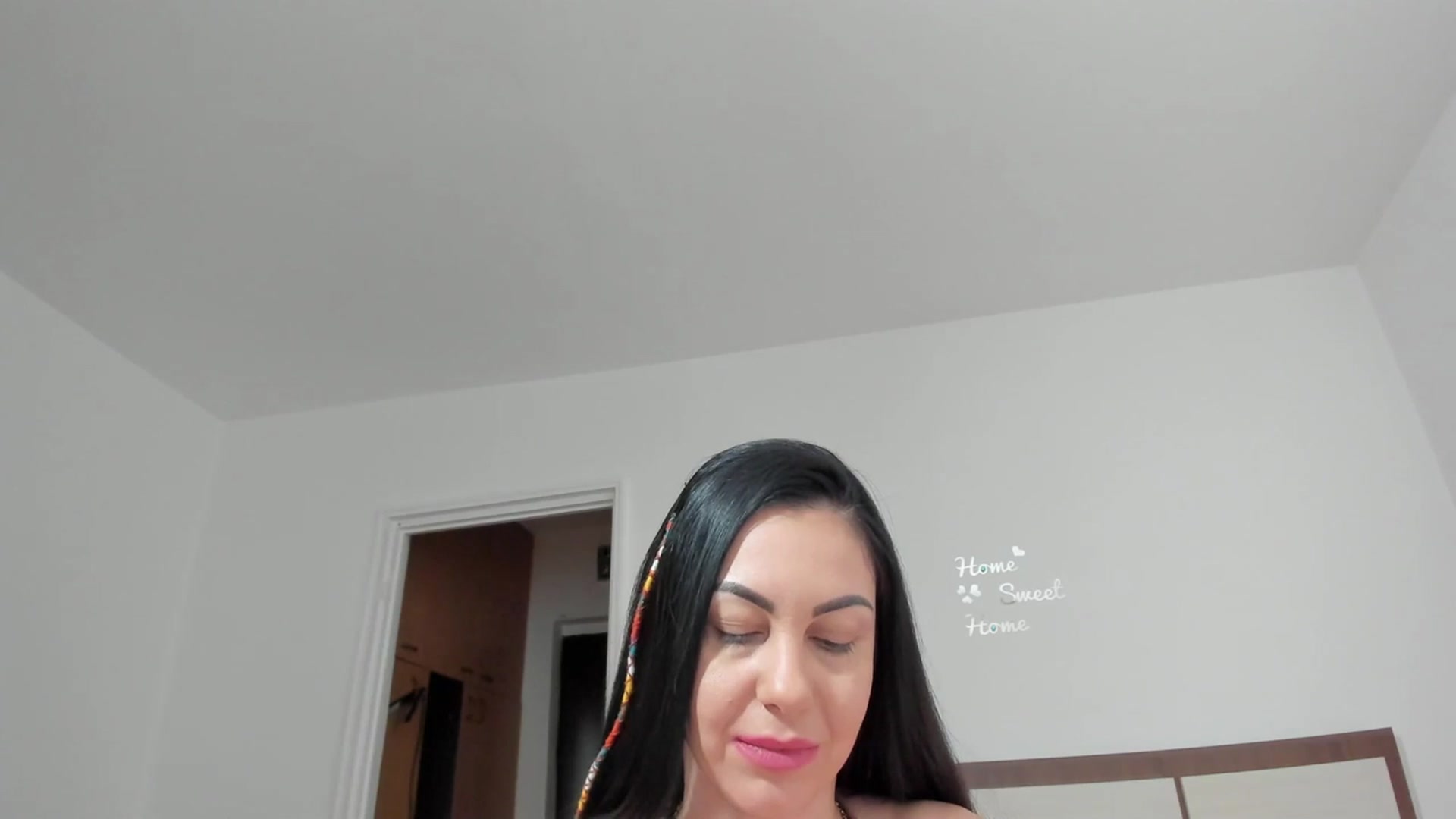 Gallery image thumbnail from Meriemm's myfreecams stream on, 12/22/2023, 19:23 image 13 of 20