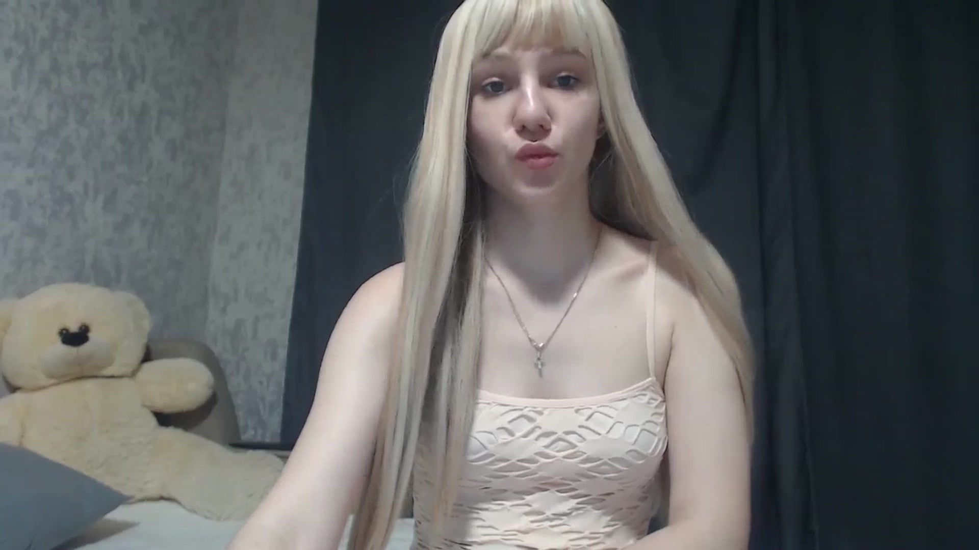 Gallery image thumbnail from Merlin's myfreecams stream on, 06/04/2024, 24:26 image 8 of 20