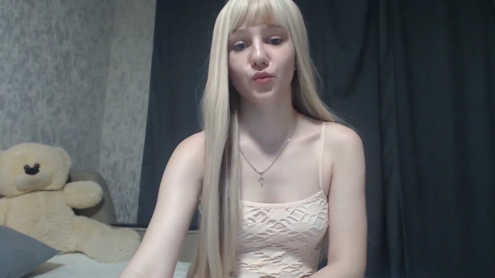 Gallery image thumbnail from Merlin's myfreecams stream on, 06/04/2024, 24:26 image 4 of 20