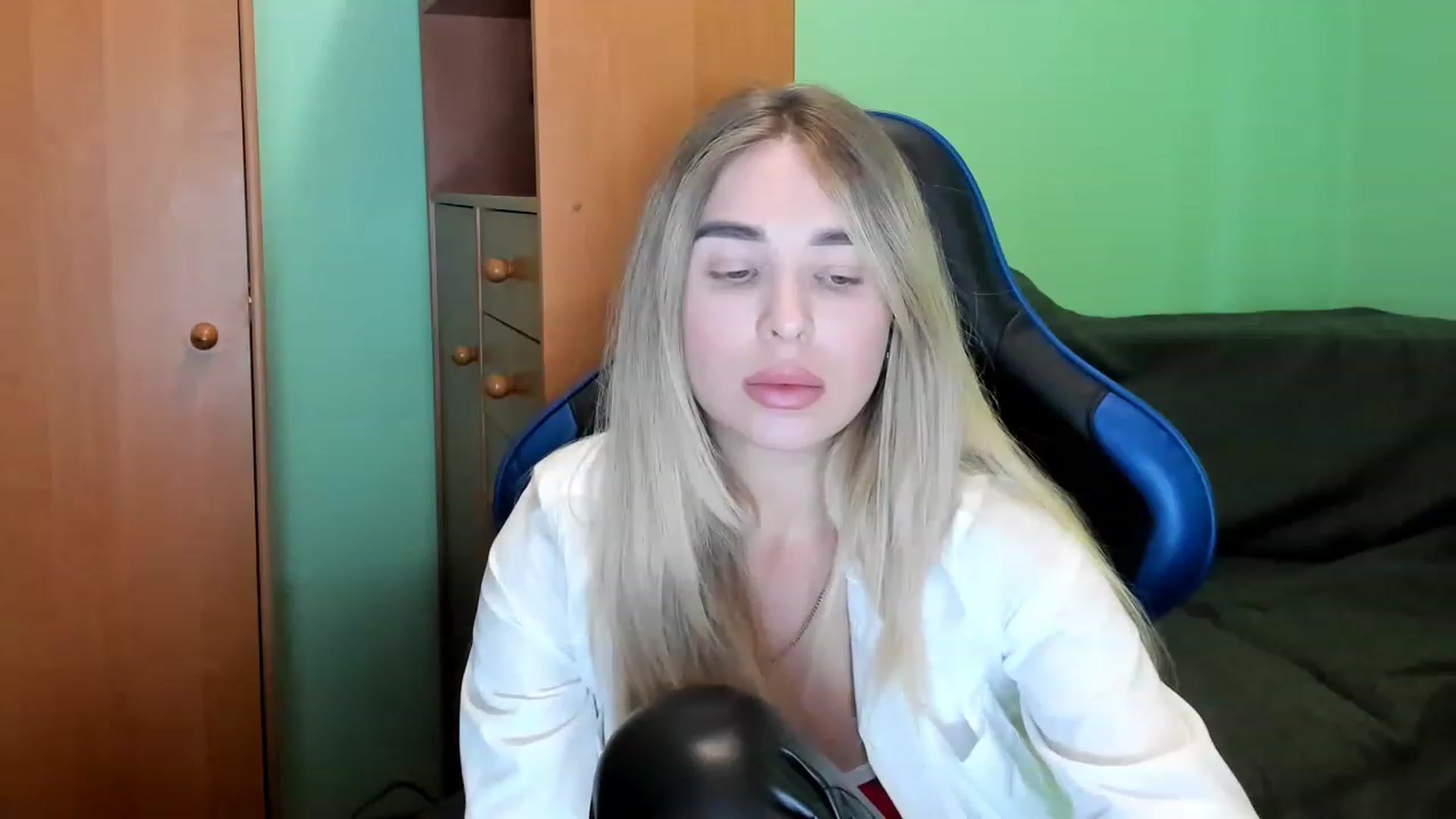 Gallery image thumbnail from MerlinStoun's myfreecams stream on, 12/25/2022, 12:10 image 13 of 20
