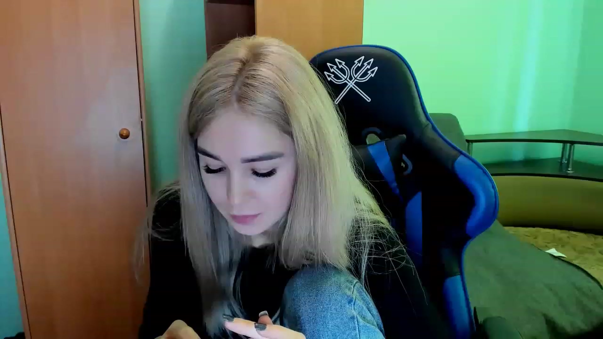 Gallery image thumbnail from MerlinStoun's myfreecams stream on, 01/02/2023, 10:46 image 15 of 20