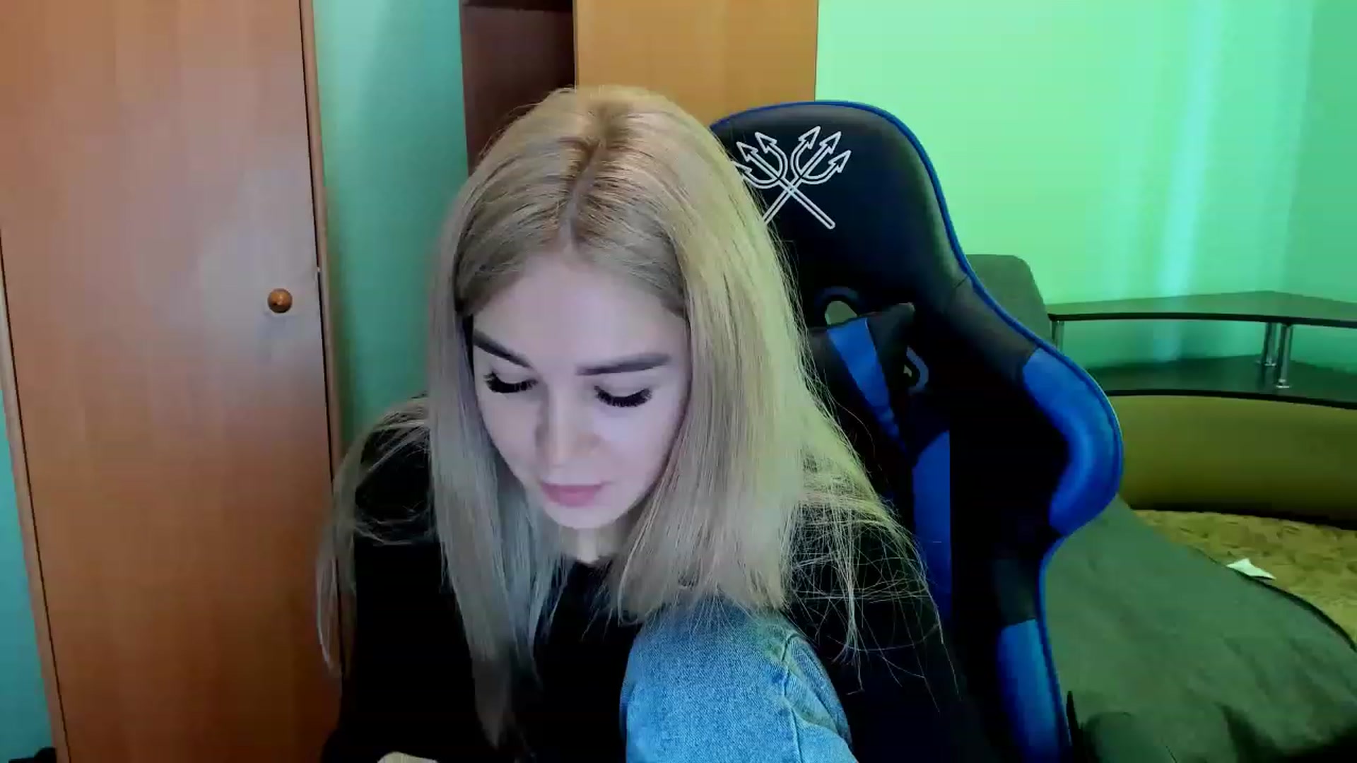 Gallery image thumbnail from MerlinStoun's myfreecams stream on, 01/02/2023, 10:46 image 17 of 20