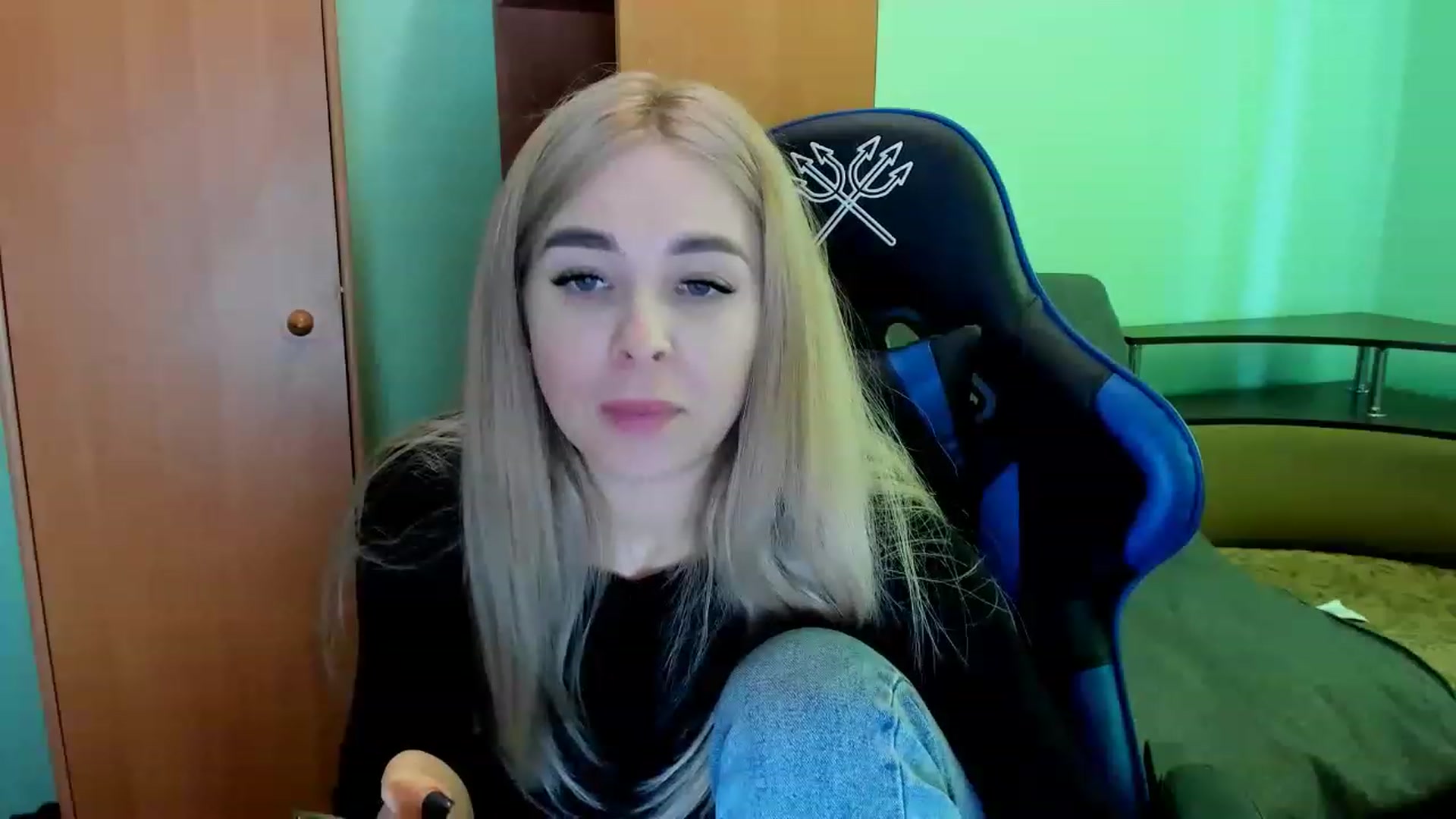 Gallery image thumbnail from MerlinStoun's myfreecams stream on, 01/02/2023, 10:46 image 16 of 20