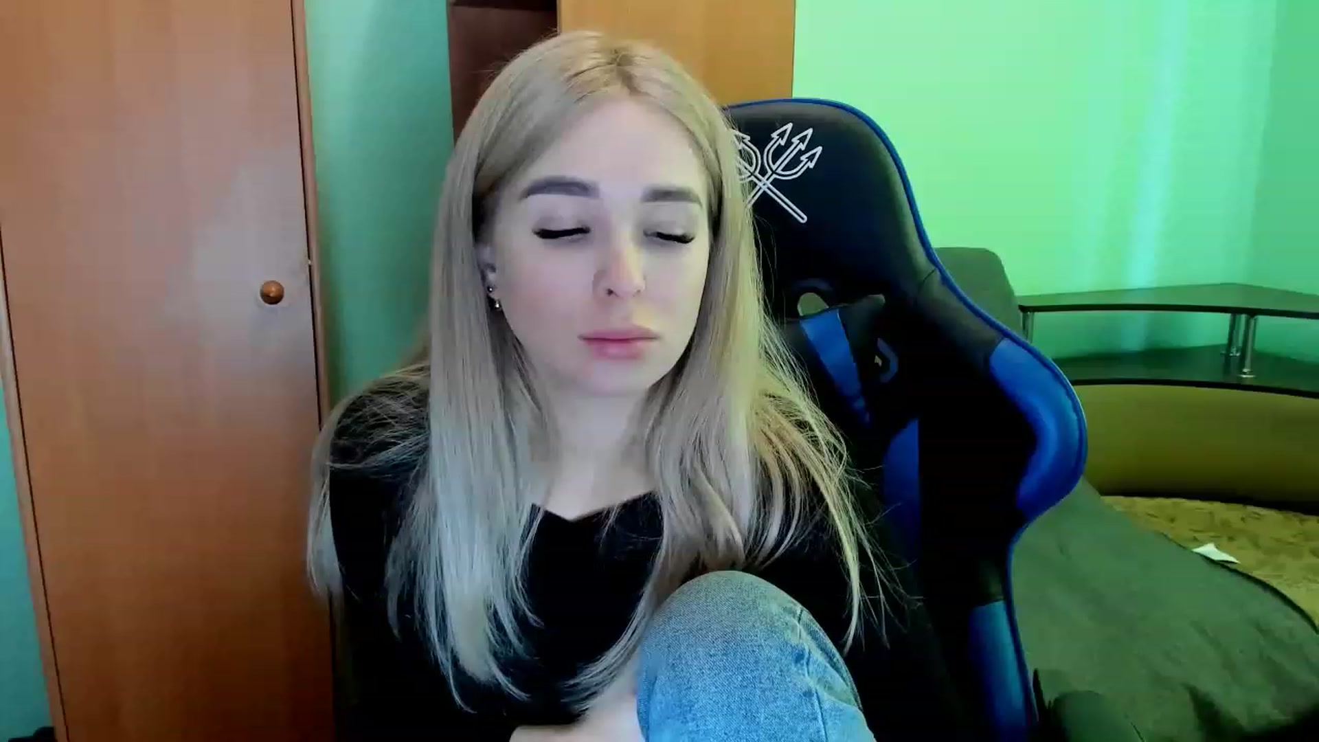 Gallery image thumbnail from MerlinStoun's myfreecams stream on, 01/02/2023, 10:46 image 7 of 20