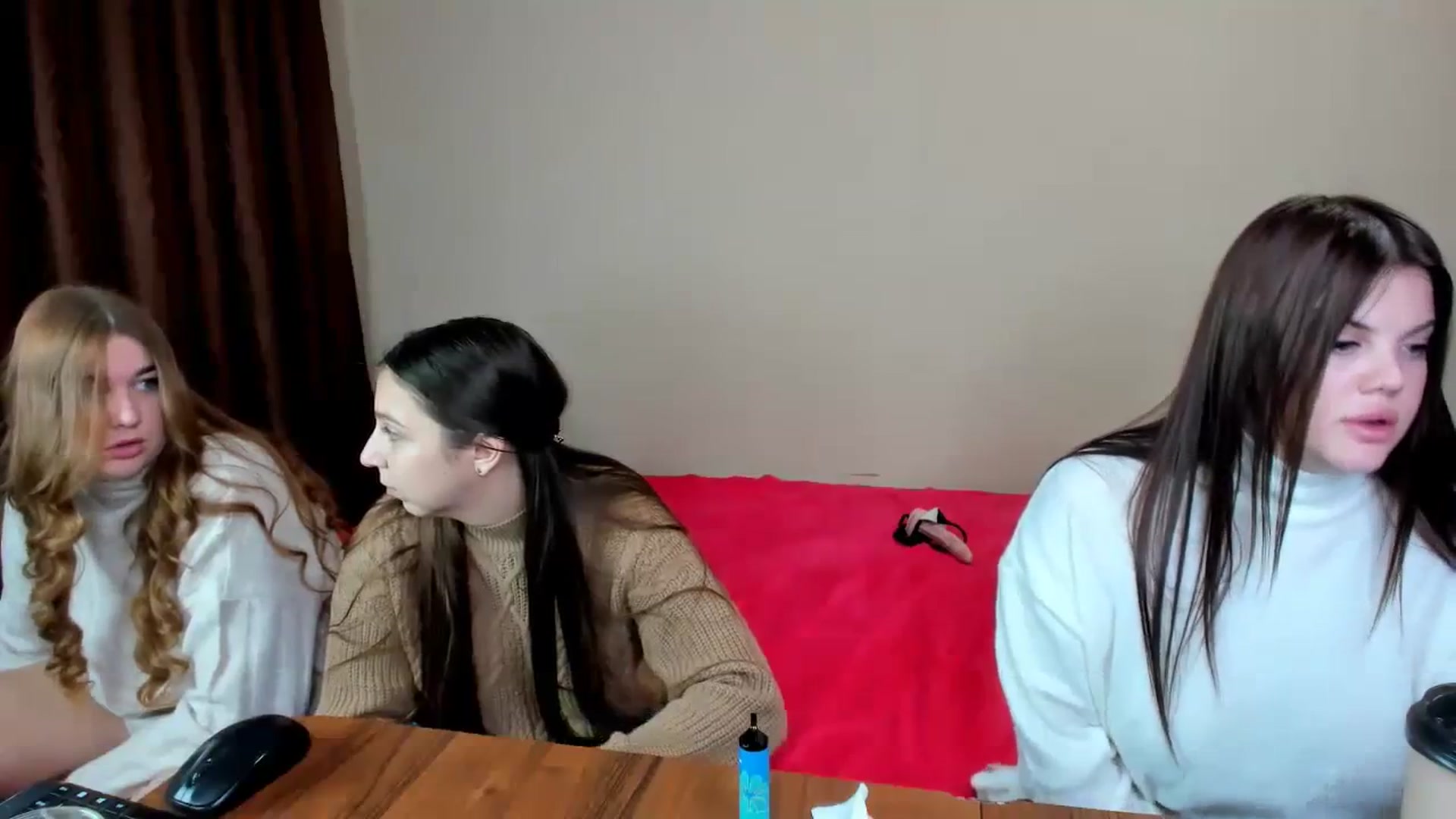 Gallery image thumbnail from MerlinStoun's myfreecams stream on, 11/17/2023, 09:03 image 4 of 20