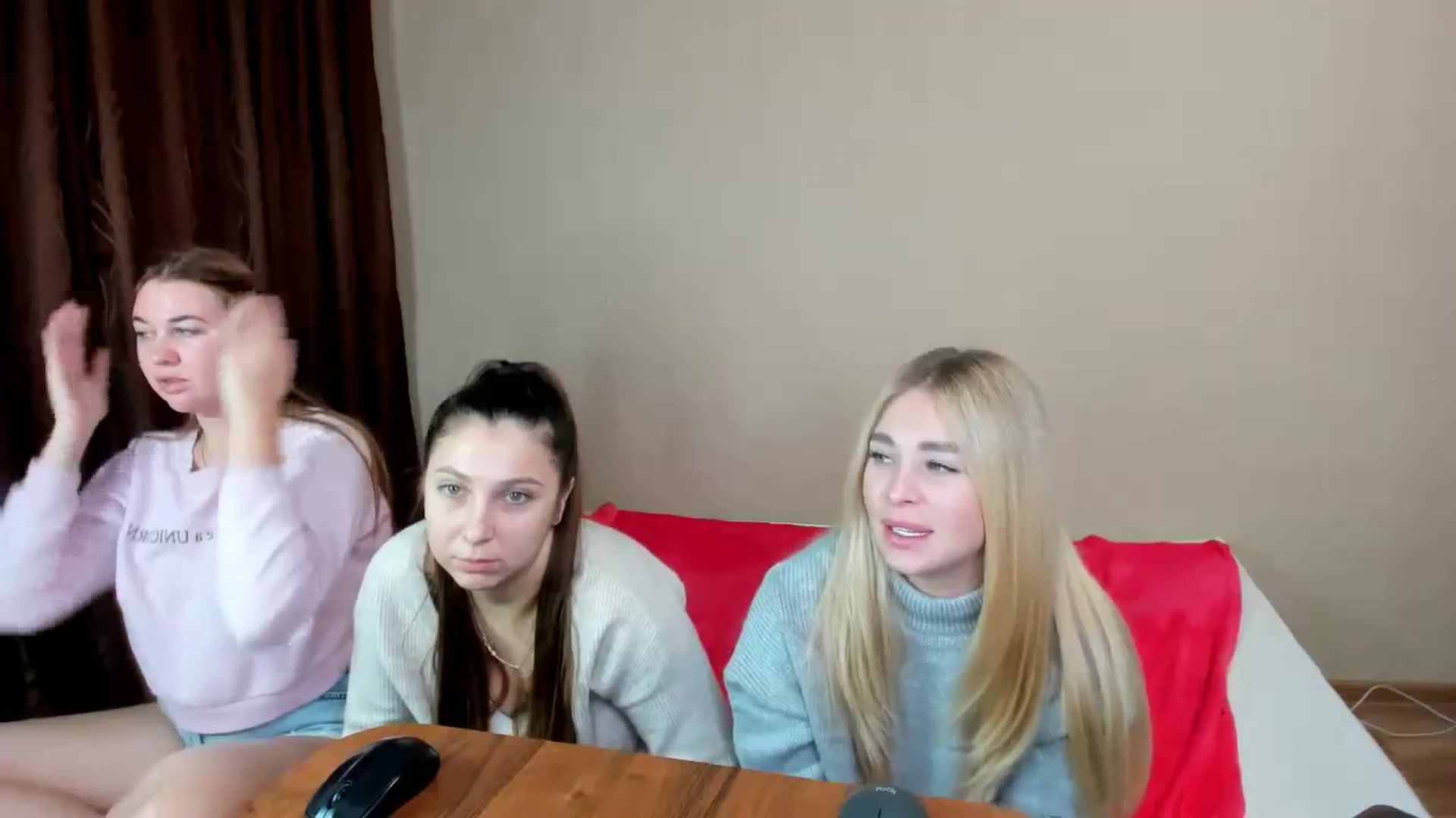 Gallery image thumbnail from MerlinStoun's myfreecams stream on, 11/21/2023, 09:59 image 12 of 20