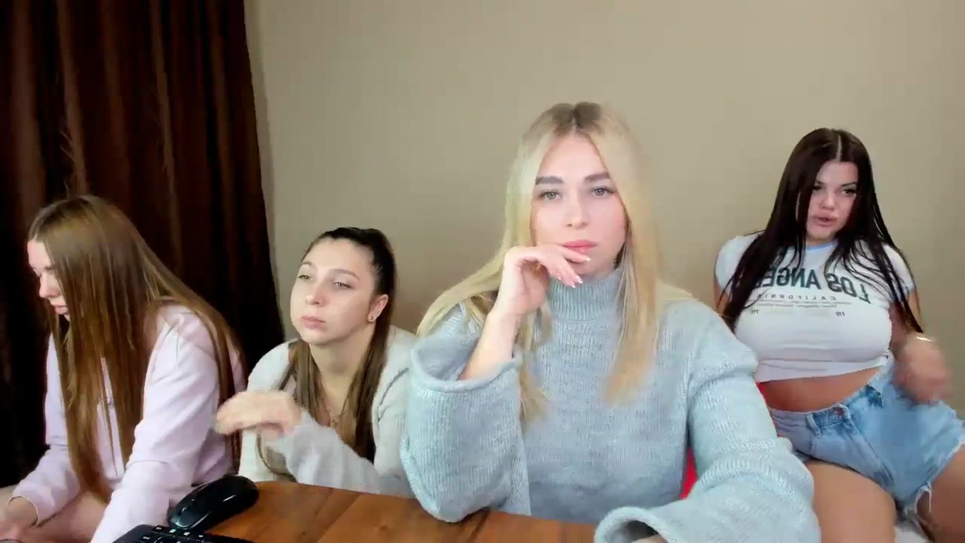 Gallery image thumbnail from MerlinStoun's myfreecams stream on, 11/21/2023, 09:59 image 6 of 20
