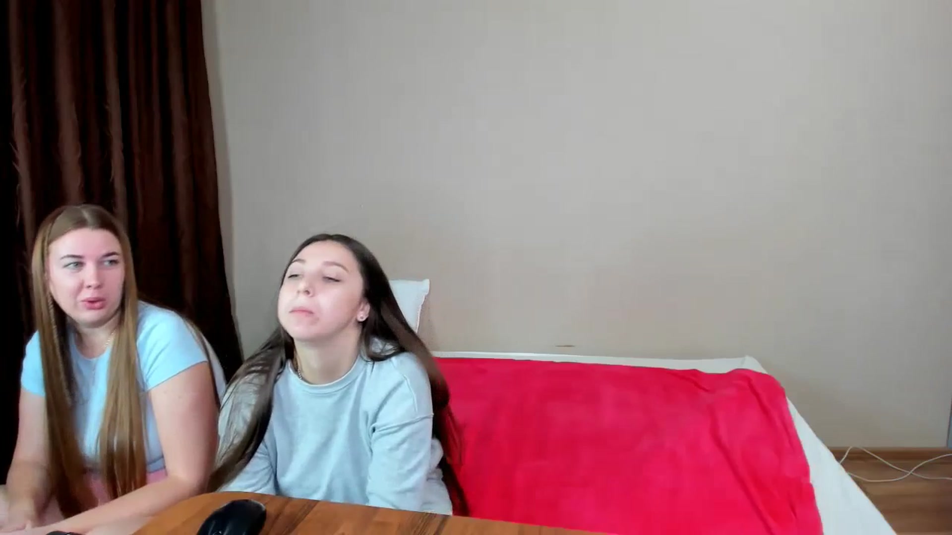 Gallery image thumbnail from MerlinStoun's myfreecams stream on, 11/22/2023, 09:25 image 4 of 20