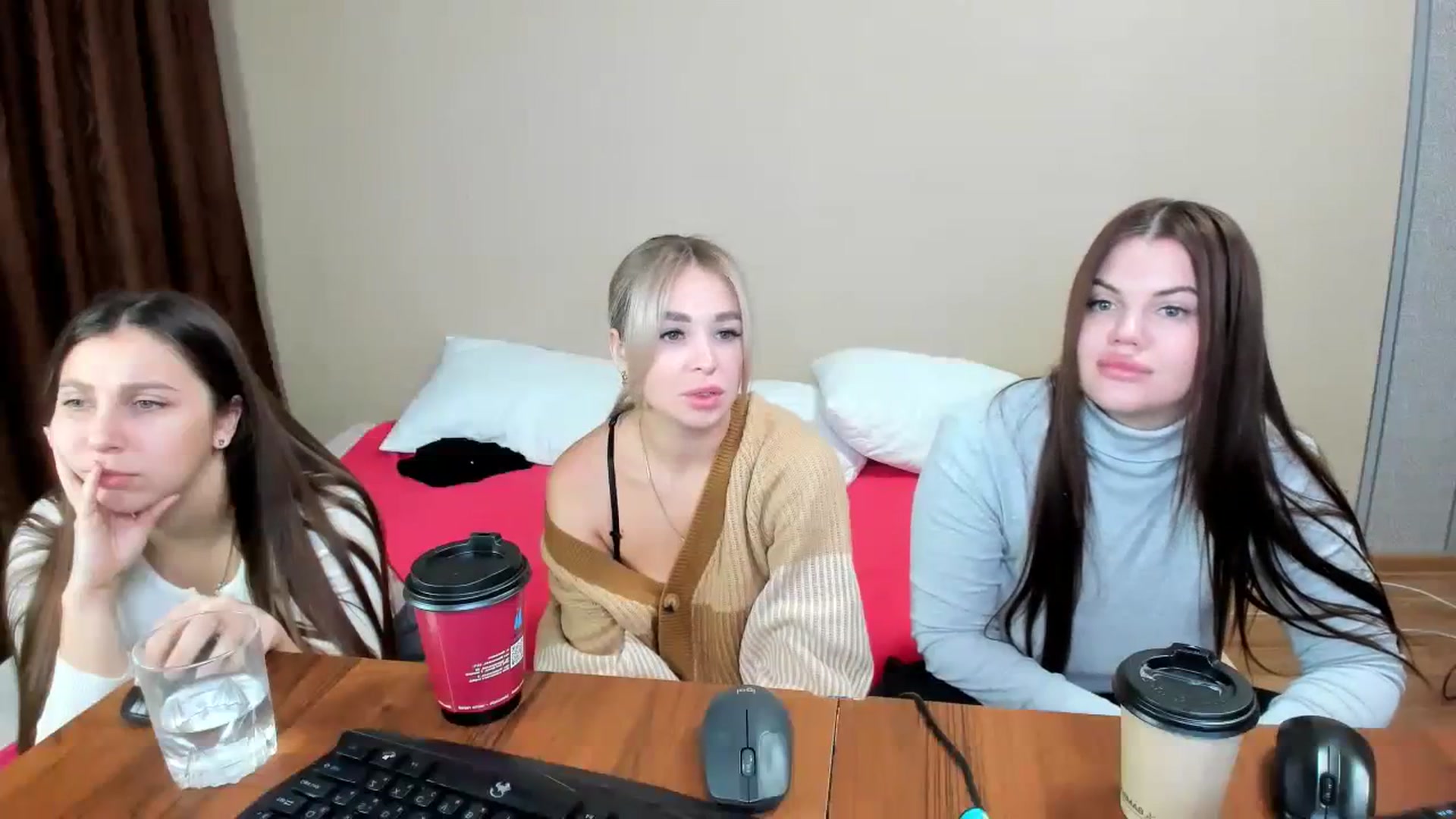 Gallery image thumbnail from MerlinStoun's myfreecams stream on, 11/29/2023, 08:22 image 7 of 20