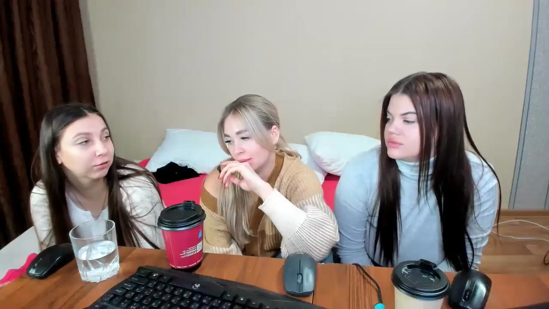 Gallery image thumbnail from MerlinStoun's myfreecams stream on, 11/29/2023, 08:22 image 2 of 20