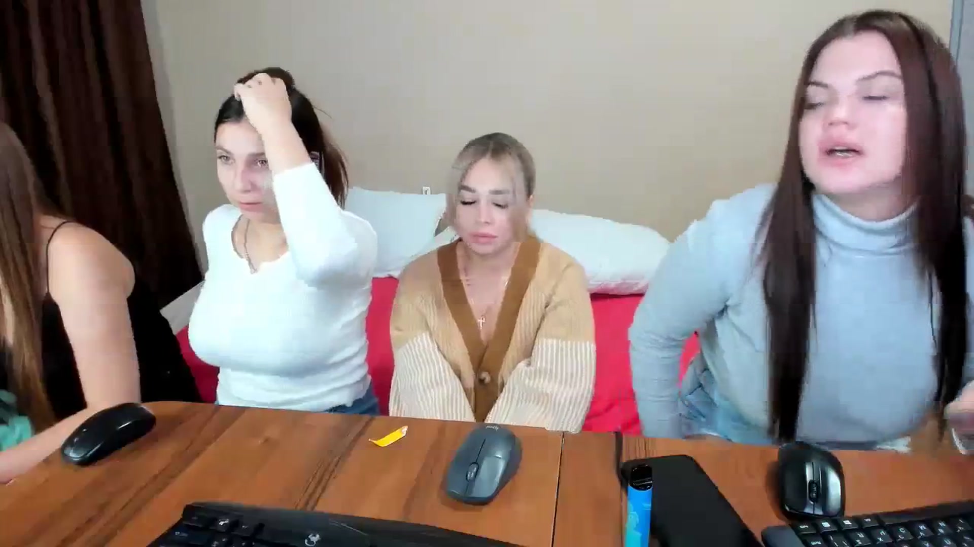 Gallery image thumbnail from MerlinStoun's myfreecams stream on, 11/29/2023, 11:33 image 6 of 20
