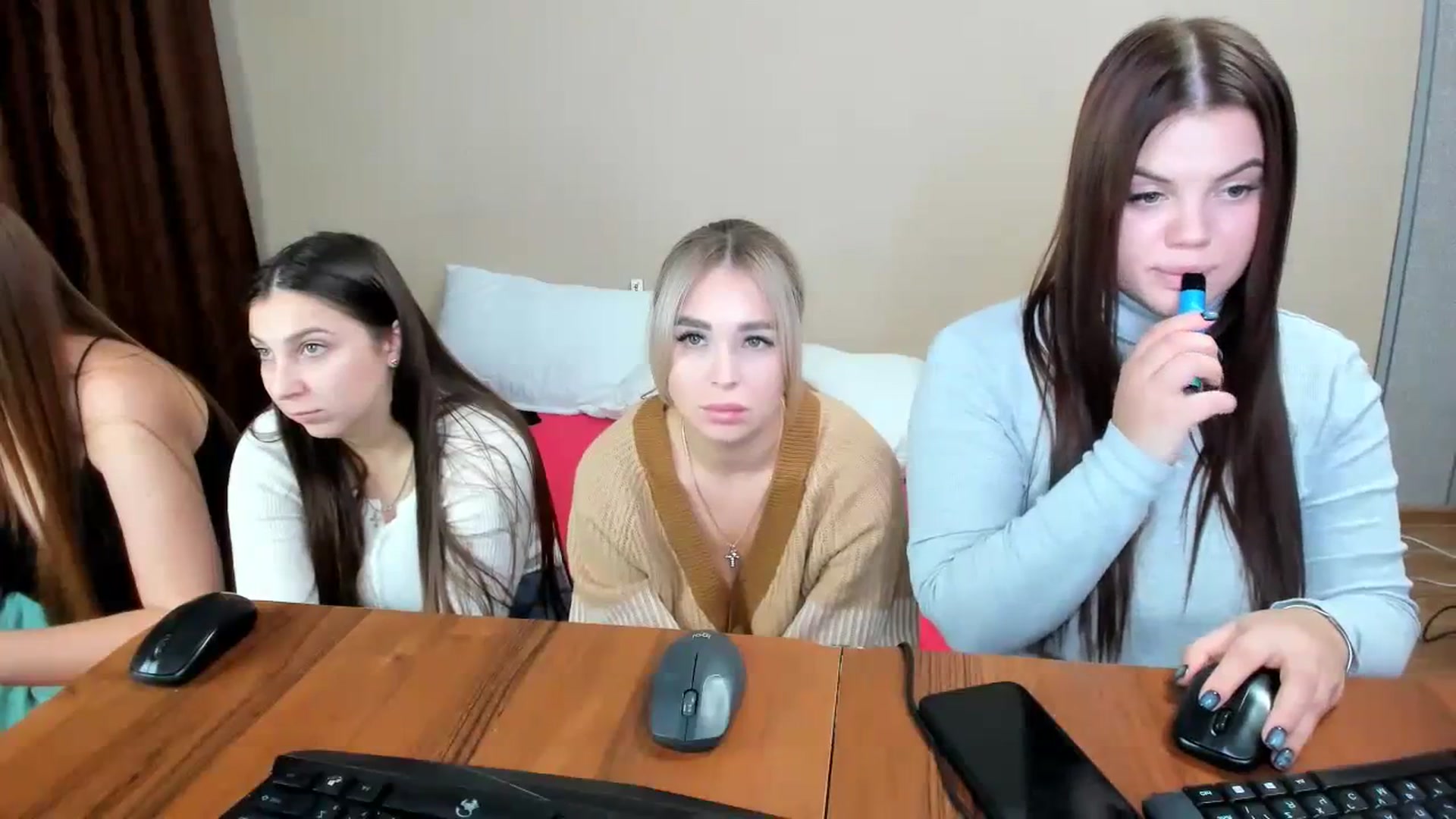Gallery image thumbnail from MerlinStoun's myfreecams stream on, 11/29/2023, 11:33 image 20 of 20