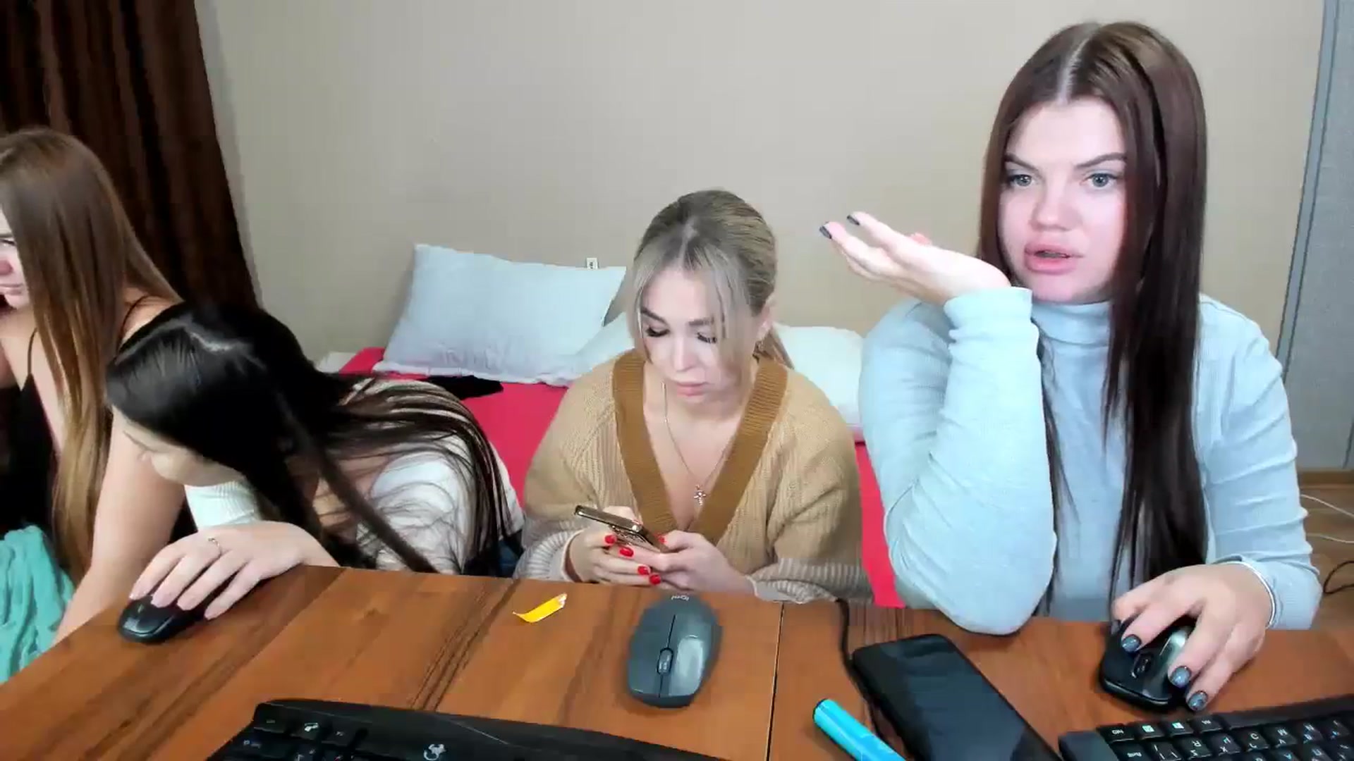 Gallery image thumbnail from MerlinStoun's myfreecams stream on, 11/29/2023, 11:33 image 14 of 20