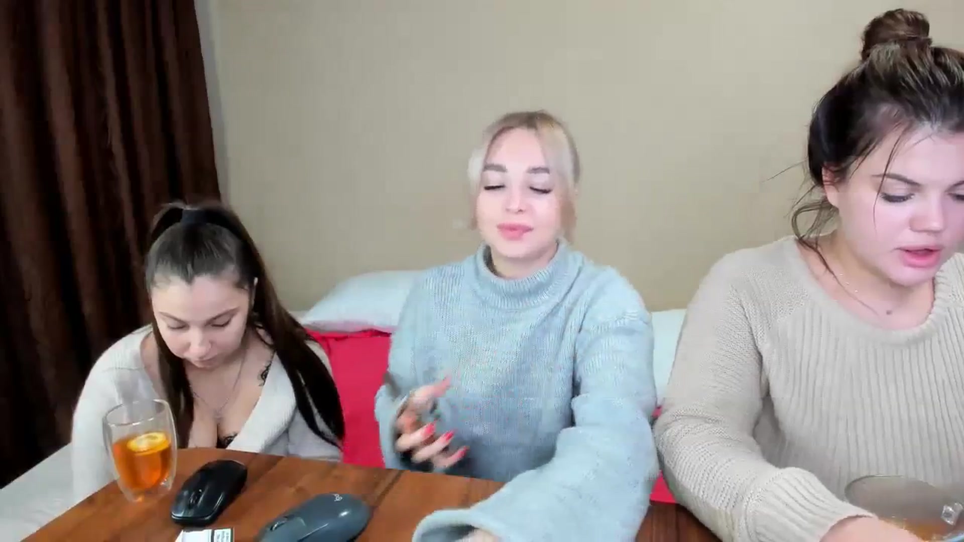 Gallery image thumbnail from MerlinStoun's myfreecams stream on, 11/30/2023, 11:50 image 4 of 20