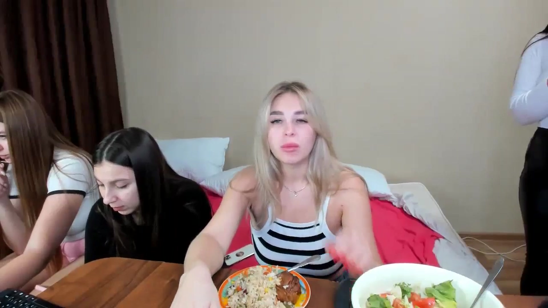 Gallery image thumbnail from MerlinStoun's myfreecams stream on, 12/01/2023, 10:41 image 10 of 20