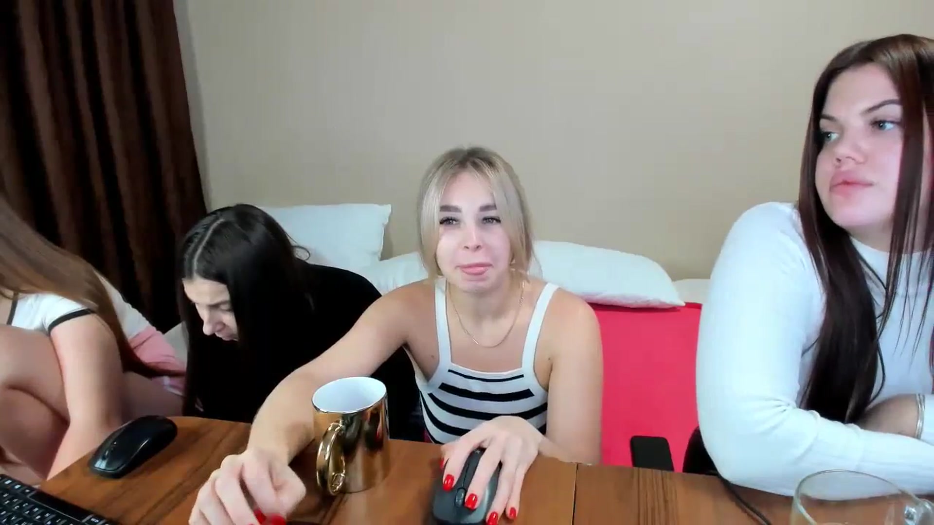Gallery image thumbnail from MerlinStoun's myfreecams stream on, 12/01/2023, 11:37 image 15 of 20