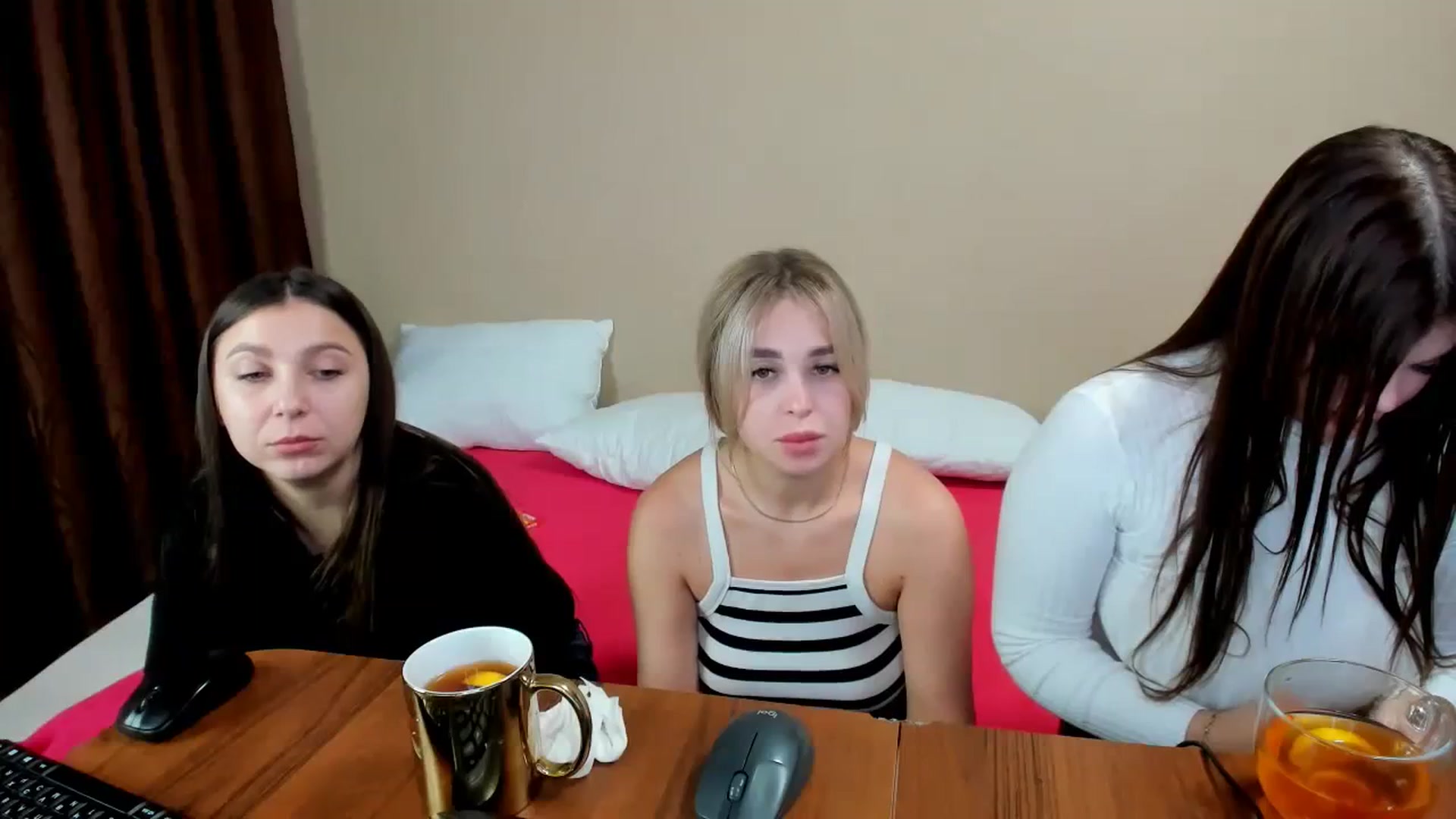 Gallery image thumbnail from MerlinStoun's myfreecams stream on, 12/01/2023, 11:37 image 2 of 20