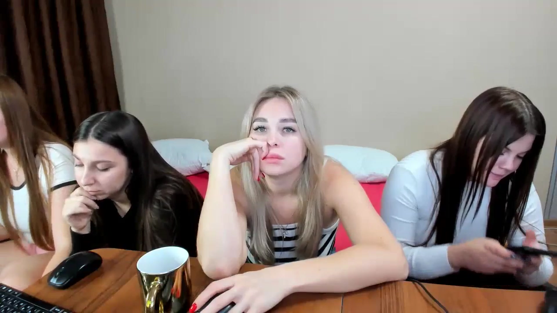 Gallery image thumbnail from MerlinStoun's myfreecams stream on, 12/01/2023, 12:27 image 19 of 20