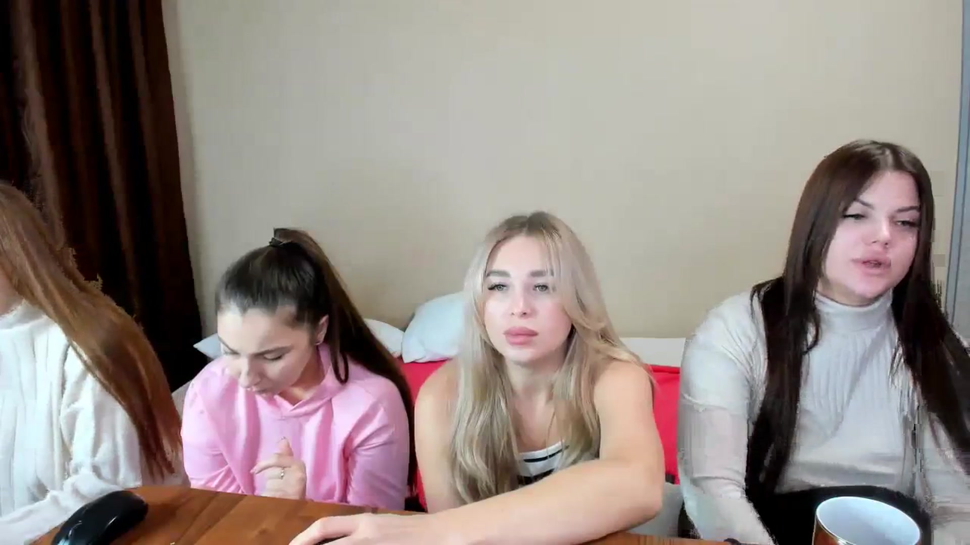 Gallery image thumbnail from MerlinStoun's myfreecams stream on, 12/03/2023, 11:16 image 6 of 20