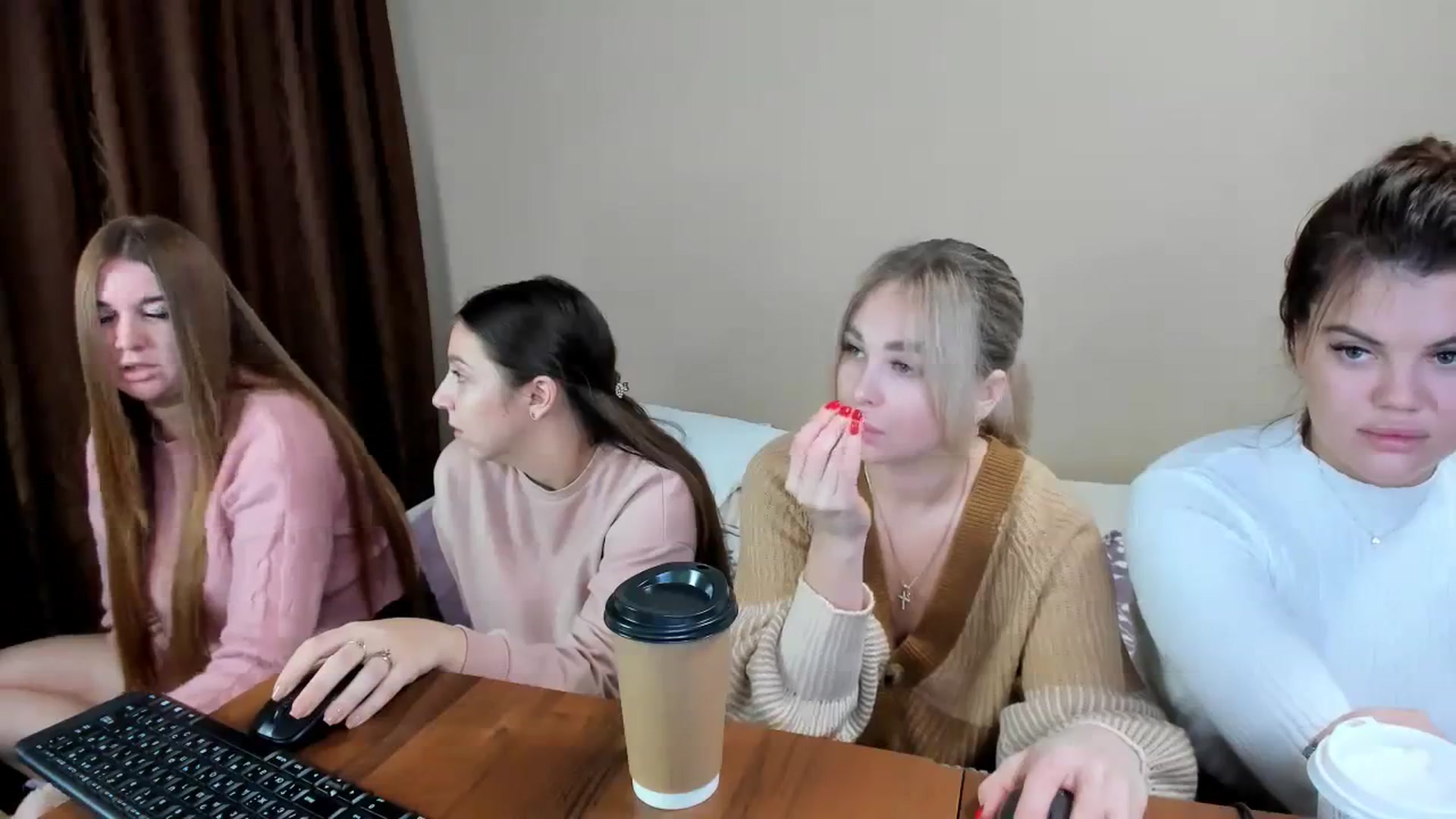 Gallery image thumbnail from MerlinStoun's myfreecams stream on, 12/05/2023, 08:48 image 4 of 20