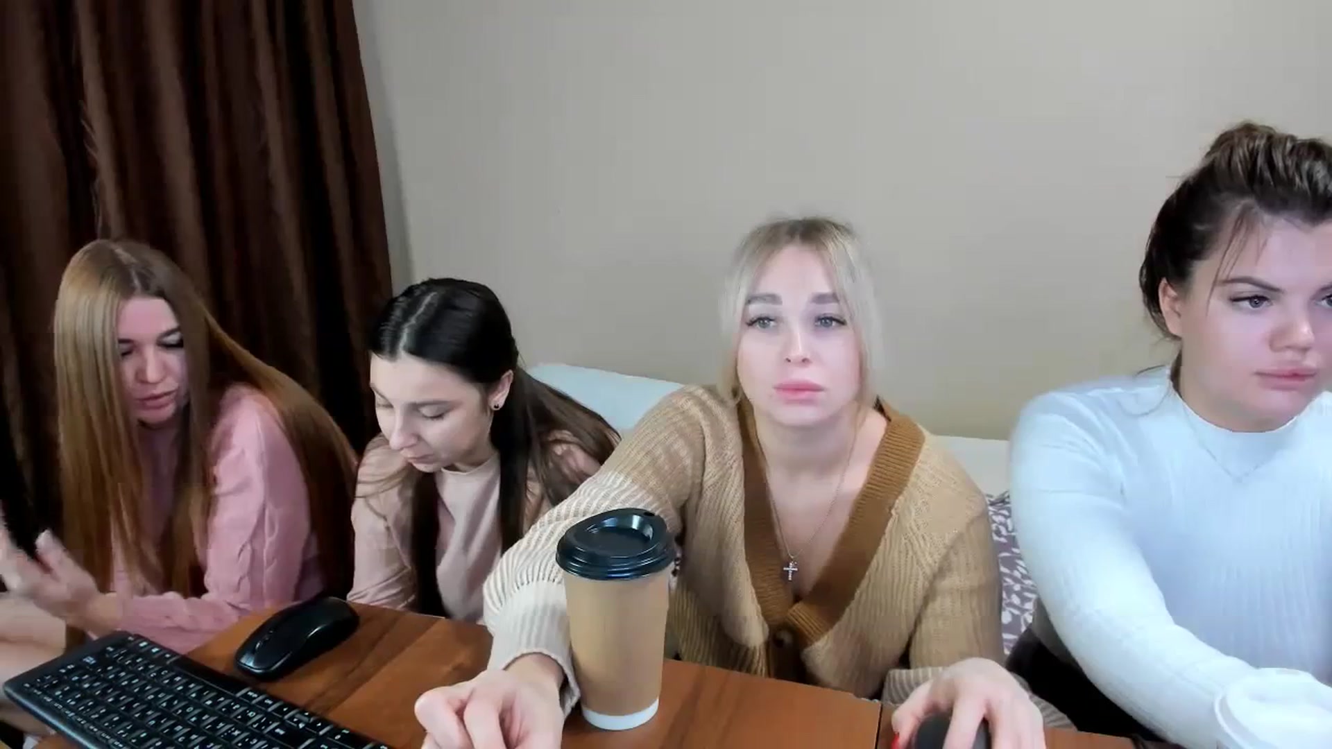 Gallery image thumbnail from MerlinStoun's myfreecams stream on, 12/05/2023, 08:48 image 5 of 20