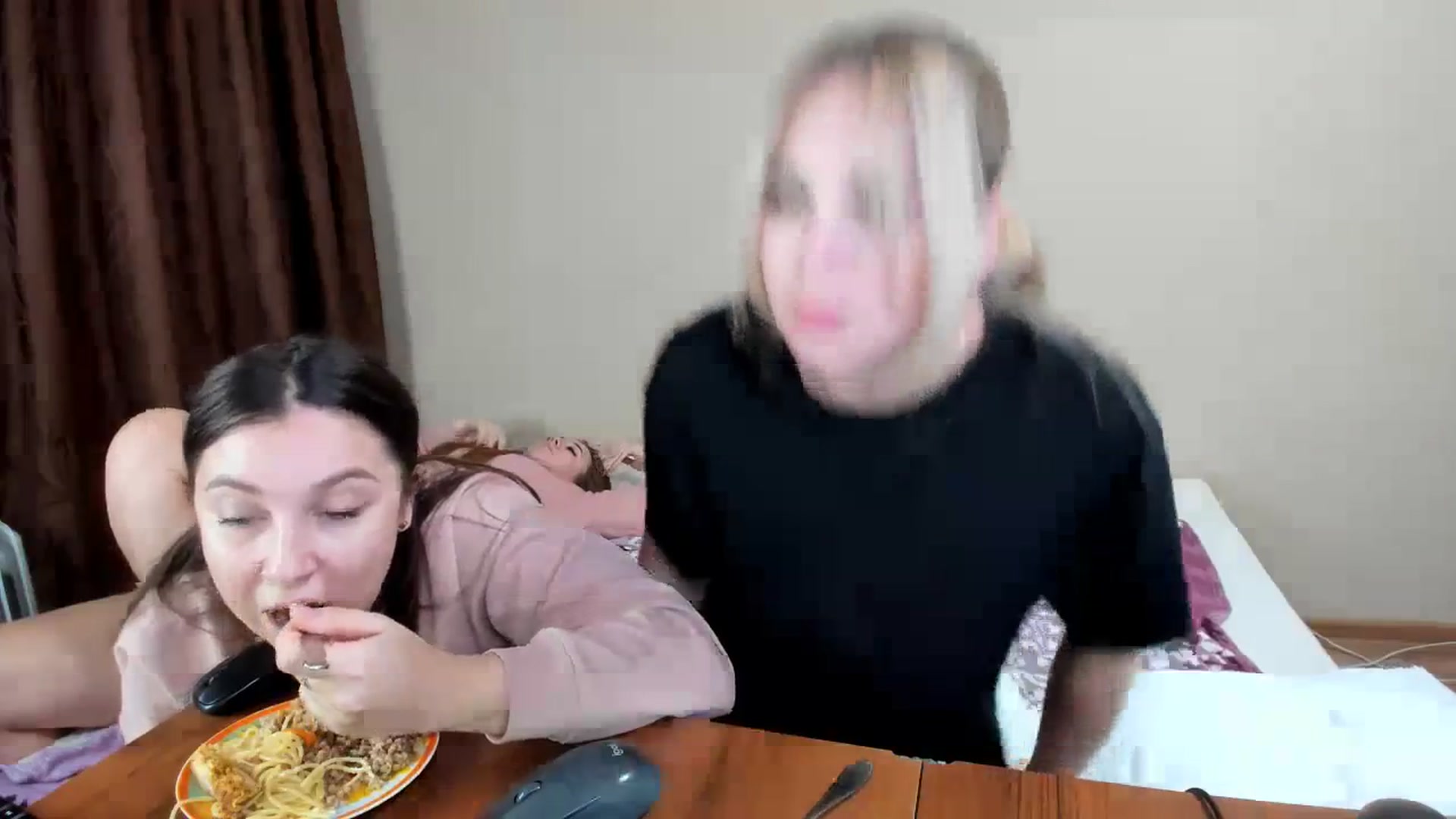 Gallery image thumbnail from MerlinStoun's myfreecams stream on, 12/05/2023, 11:08 image 8 of 20