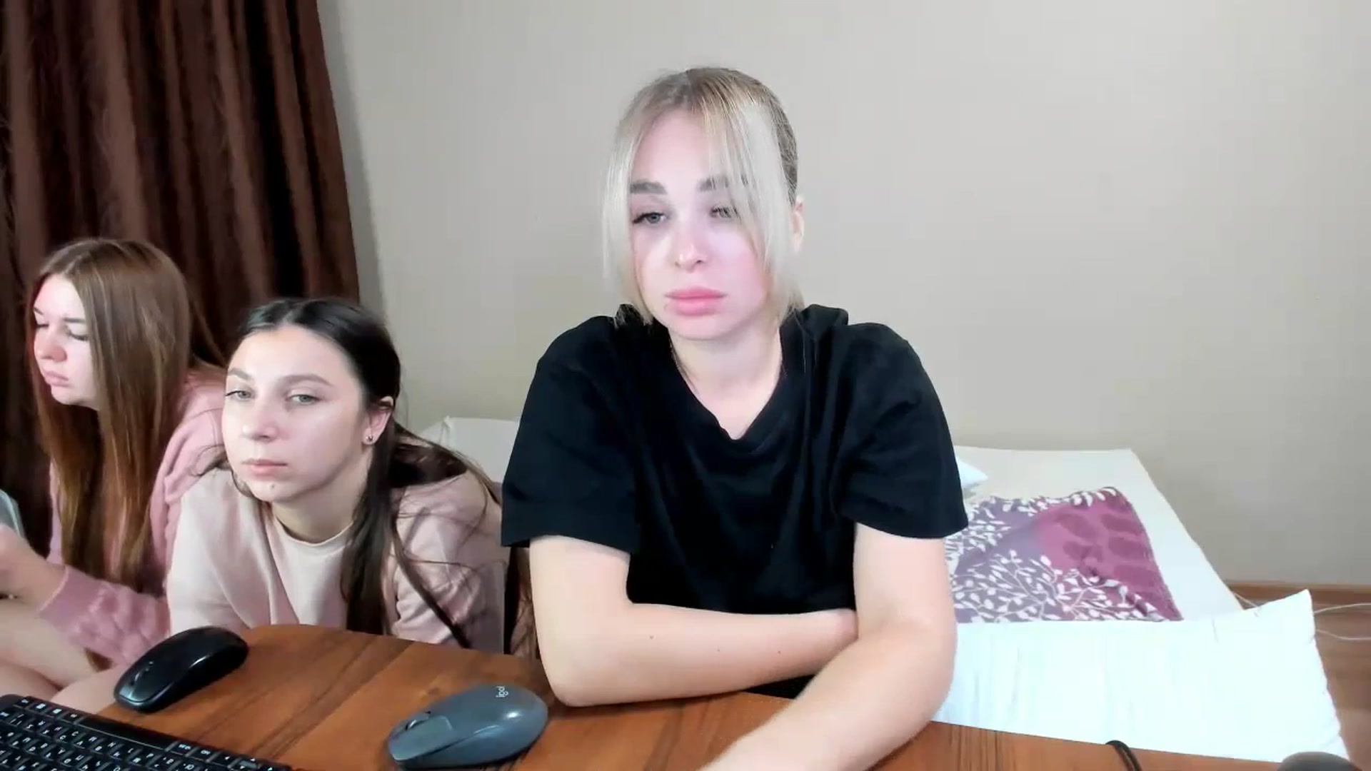 Gallery image thumbnail from MerlinStoun's myfreecams stream on, 12/05/2023, 11:08 image 7 of 20