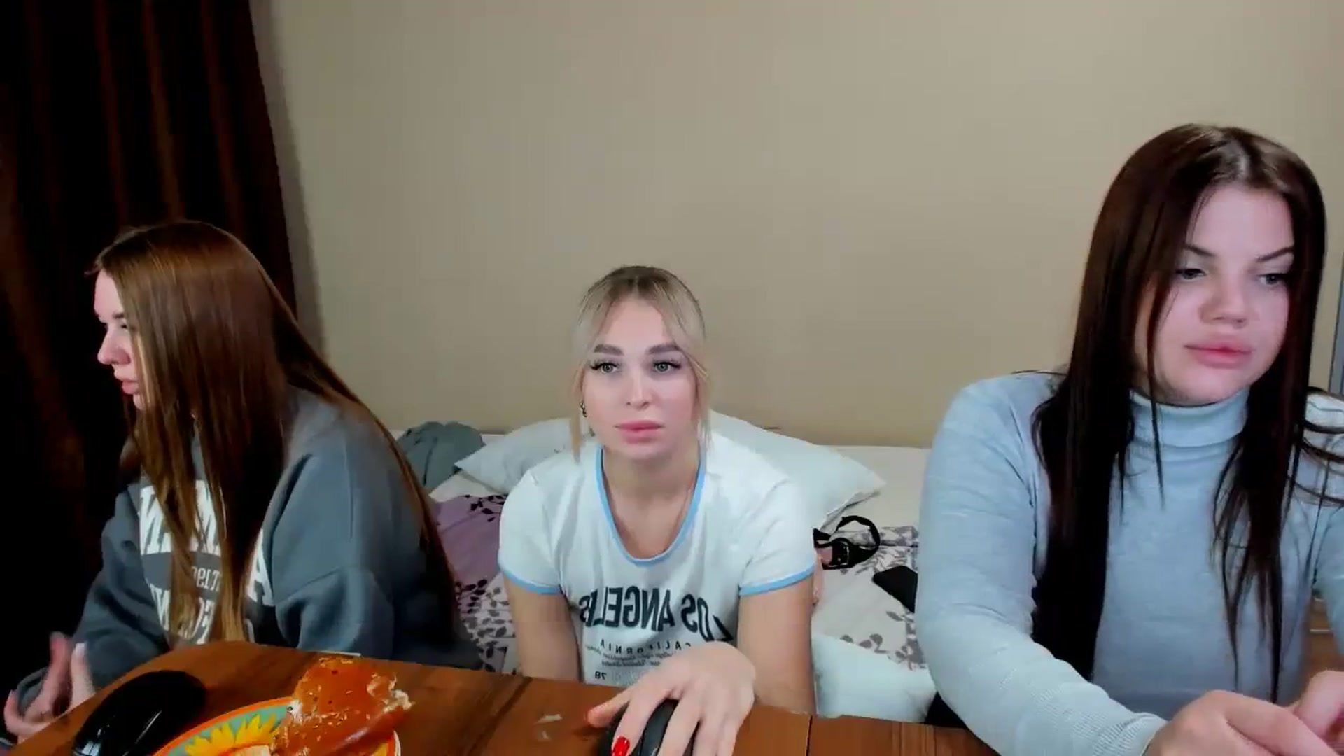 Gallery image thumbnail from MerlinStoun's myfreecams stream on, 12/06/2023, 08:30 image 19 of 20