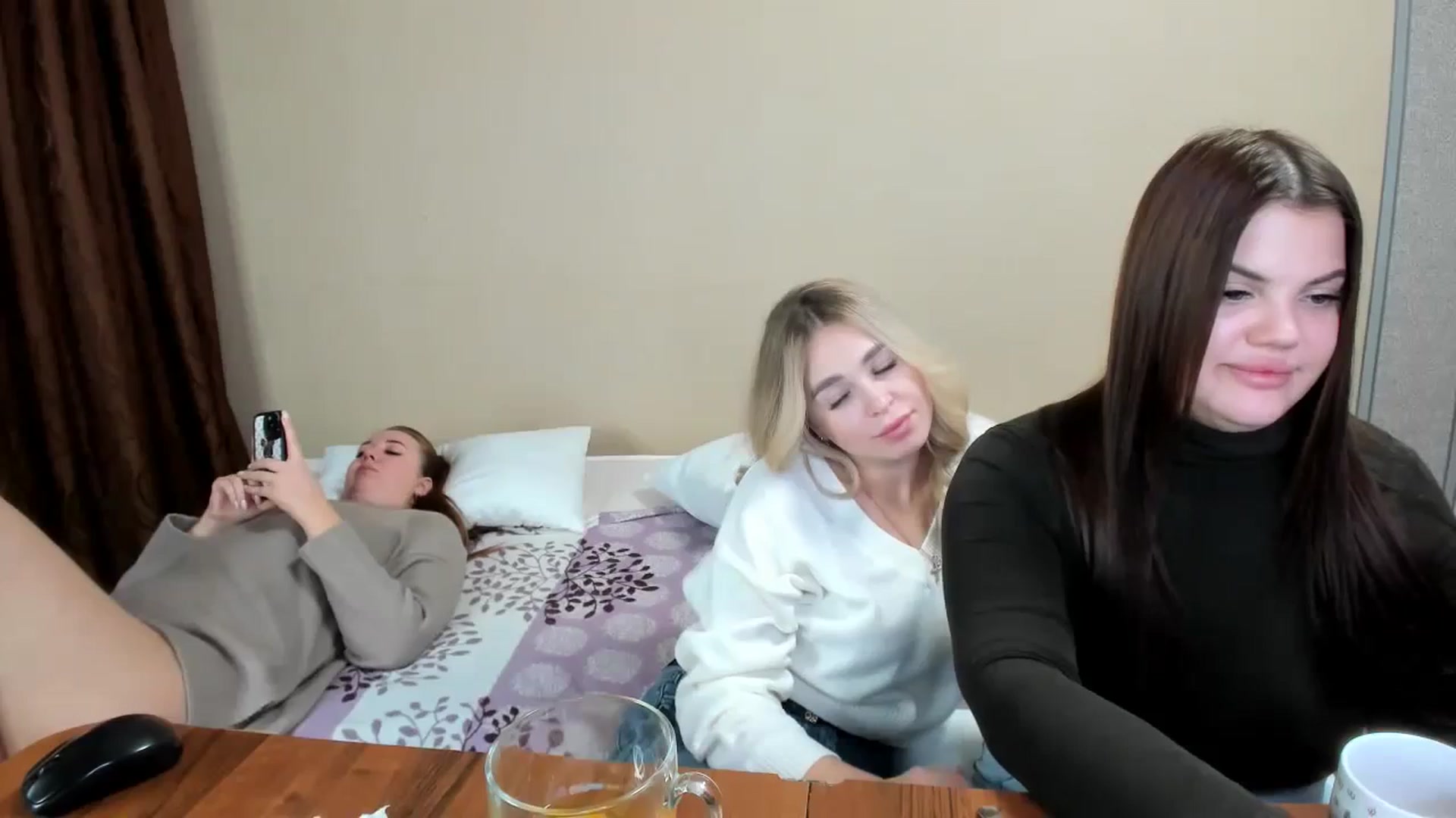 Gallery image thumbnail from MerlinStoun's myfreecams stream on, 12/08/2023, 11:39 image 17 of 20