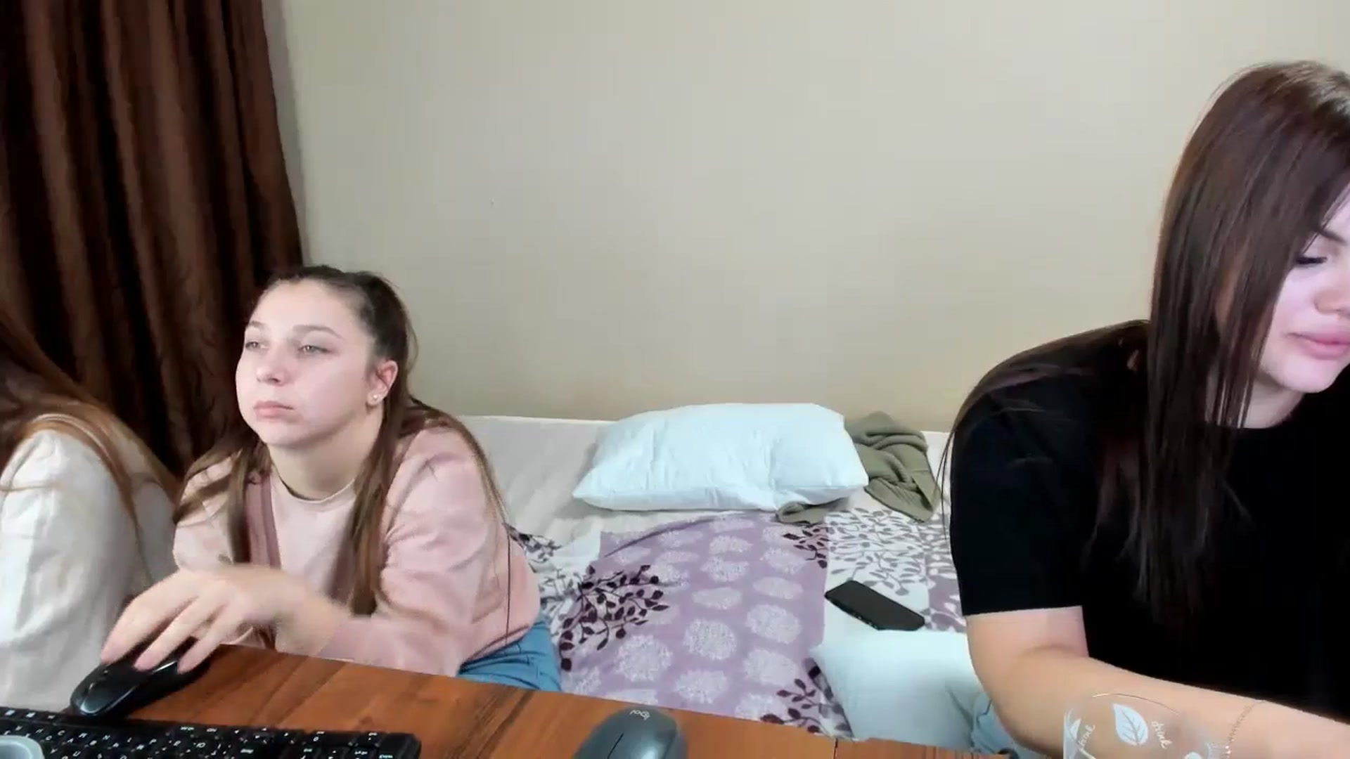 Gallery image thumbnail from MerlinStoun's myfreecams stream on, 12/09/2023, 10:06 image 15 of 20