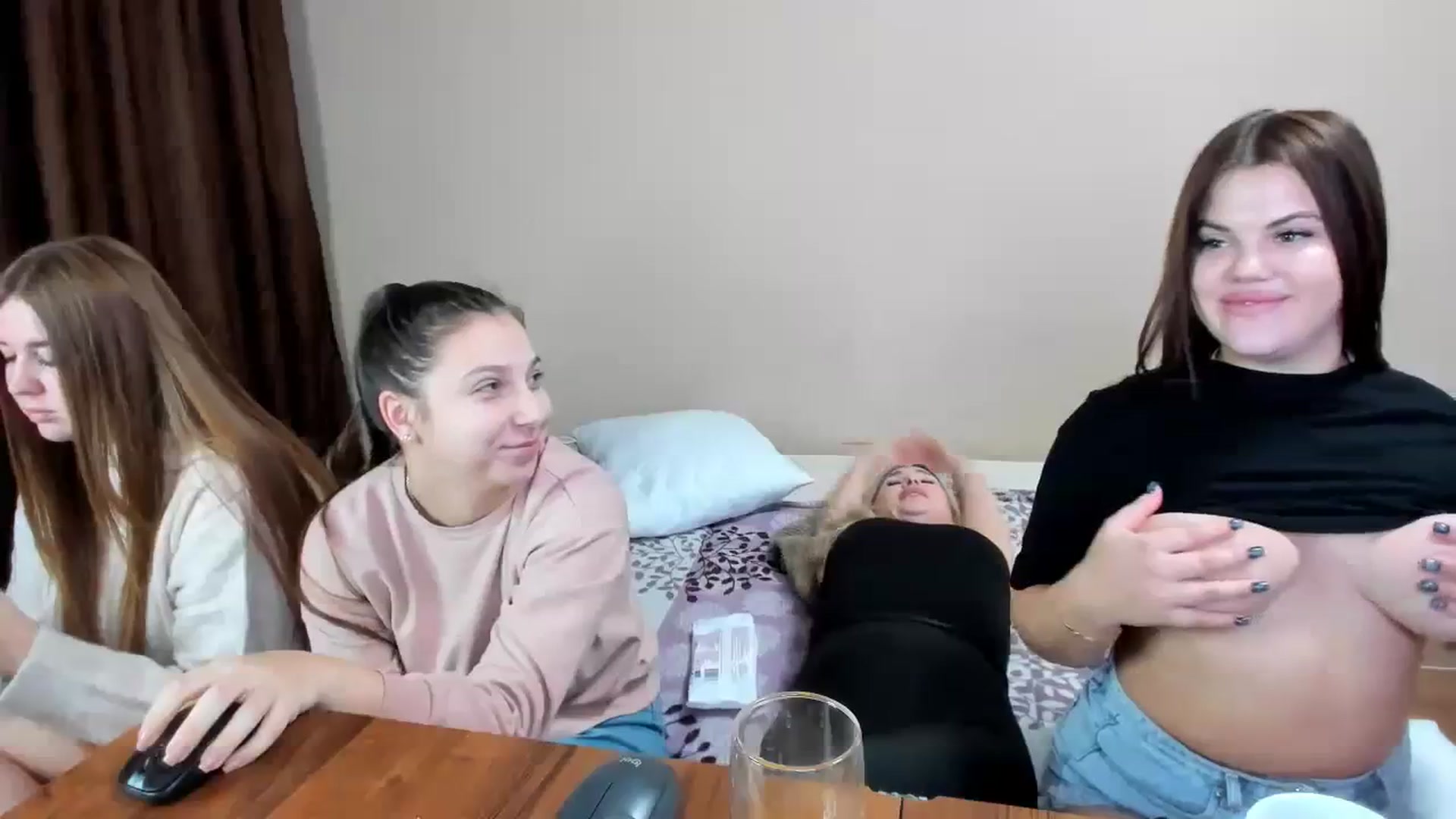 Gallery image thumbnail from MerlinStoun's myfreecams stream on, 12/09/2023, 11:15 image 16 of 20