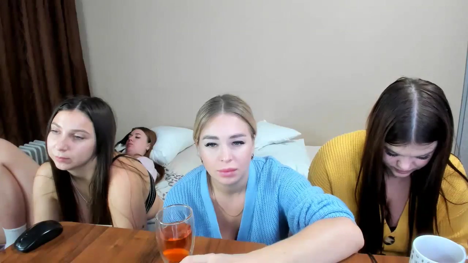 Gallery image thumbnail from MerlinStoun's myfreecams stream on, 12/10/2023, 11:39 image 18 of 20