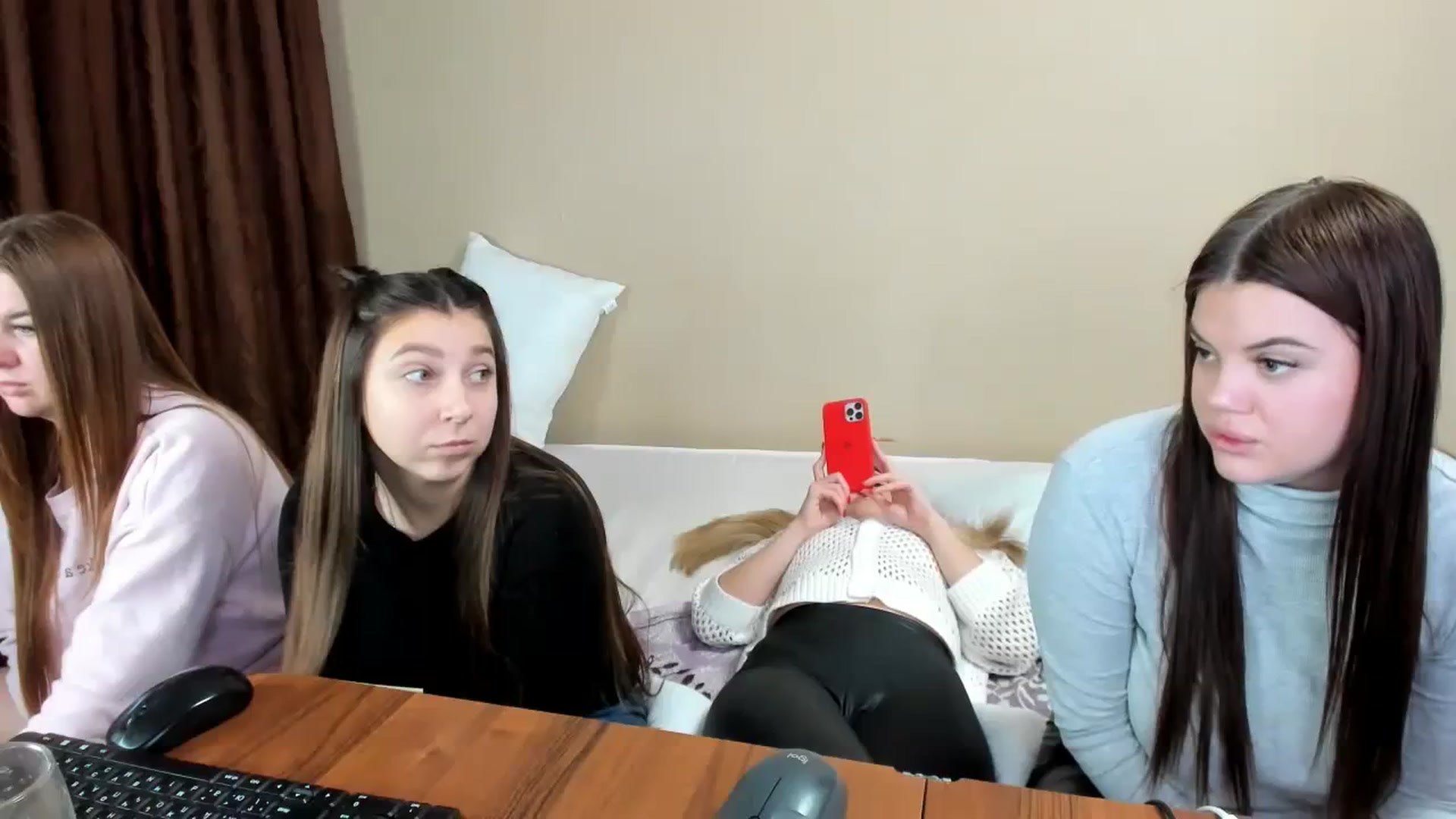 Gallery image thumbnail from MerlinStoun's myfreecams stream on, 12/11/2023, 10:12 image 18 of 20