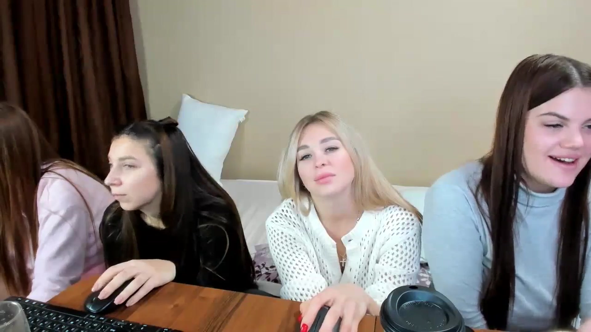 Gallery image thumbnail from MerlinStoun's myfreecams stream on, 12/11/2023, 10:12 image 13 of 20