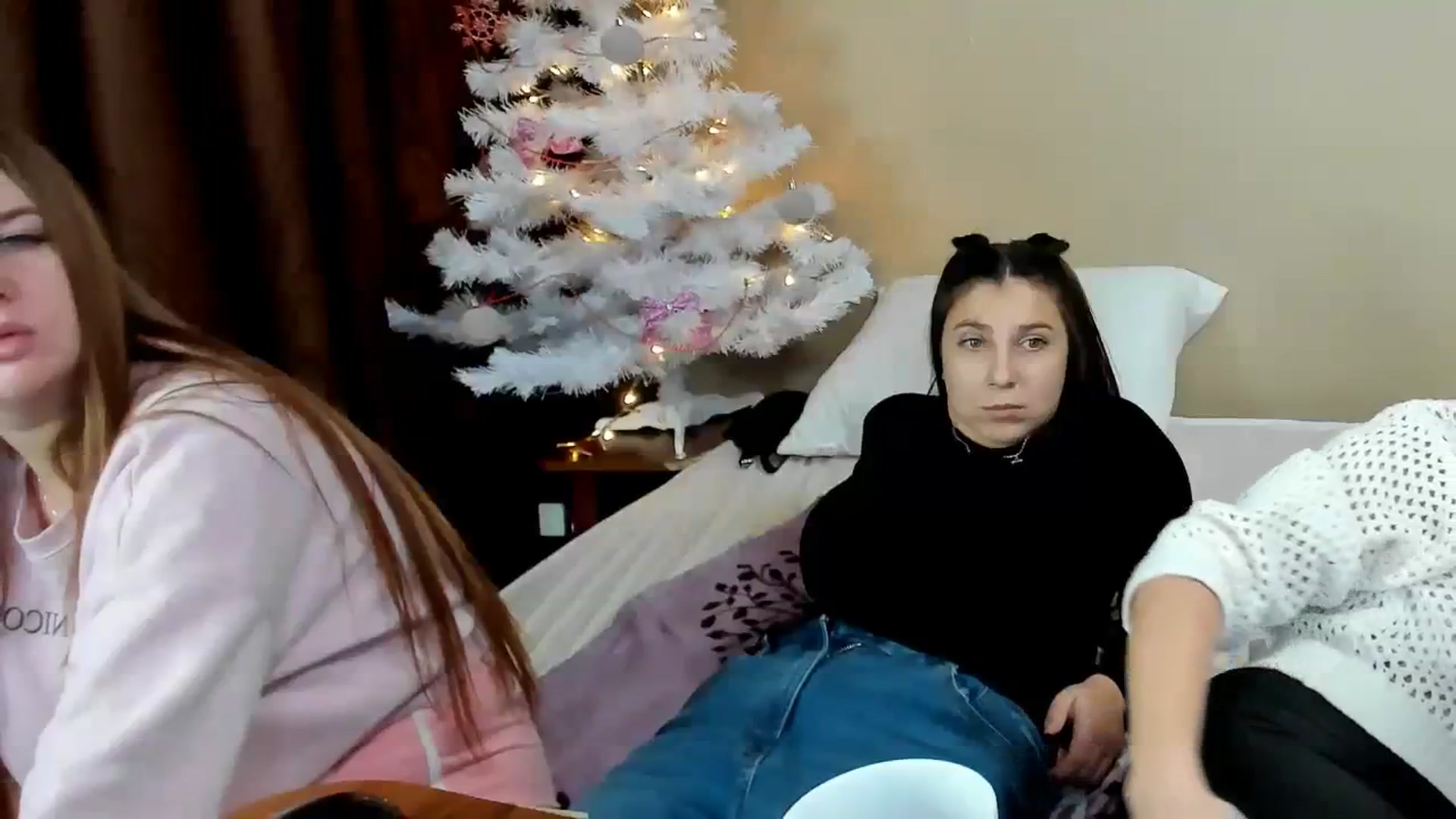 Gallery image thumbnail from MerlinStoun's myfreecams stream on, 12/11/2023, 11:18 image 17 of 20
