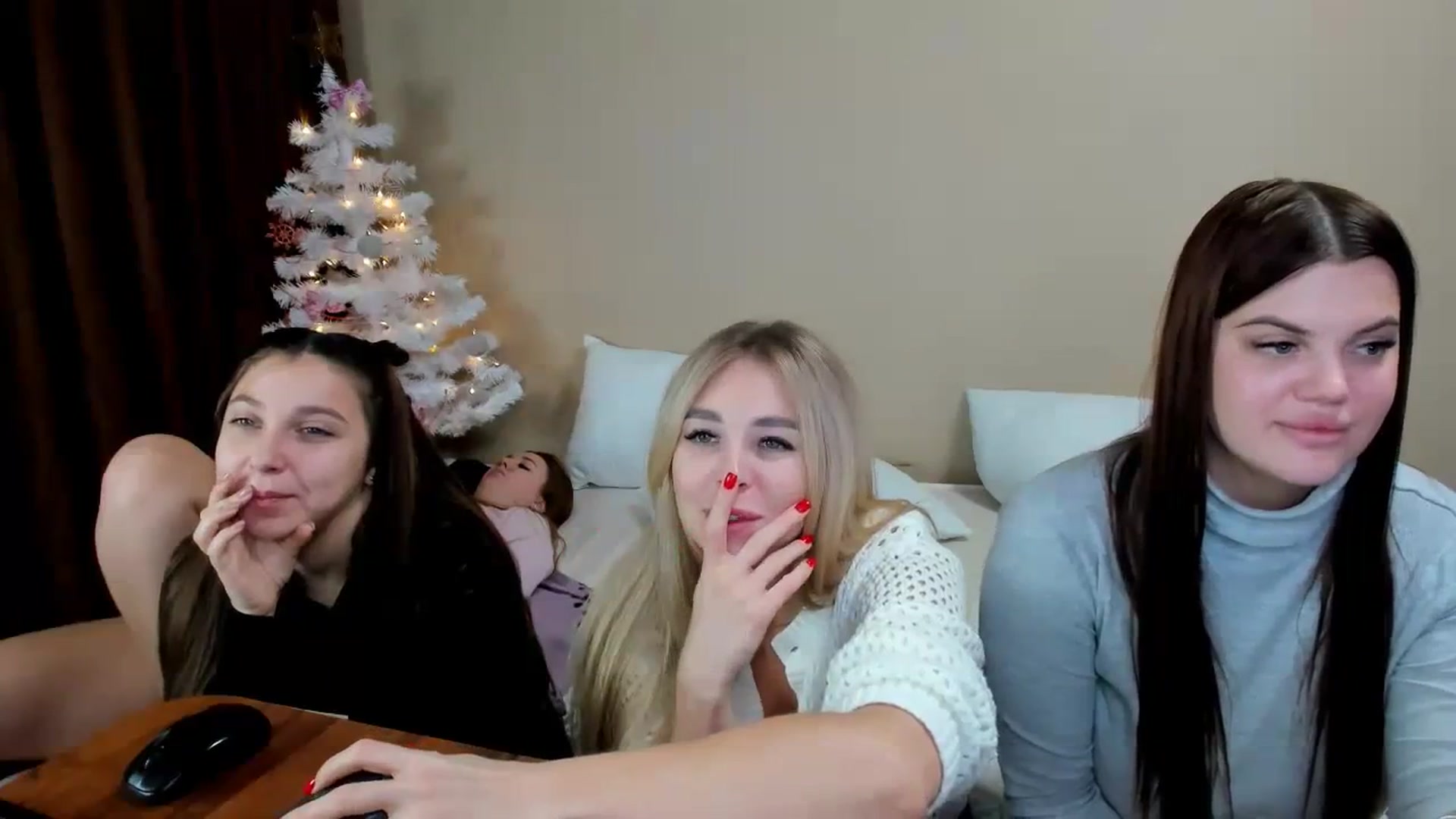 Gallery image thumbnail from MerlinStoun's myfreecams stream on, 12/11/2023, 12:35 image 5 of 20