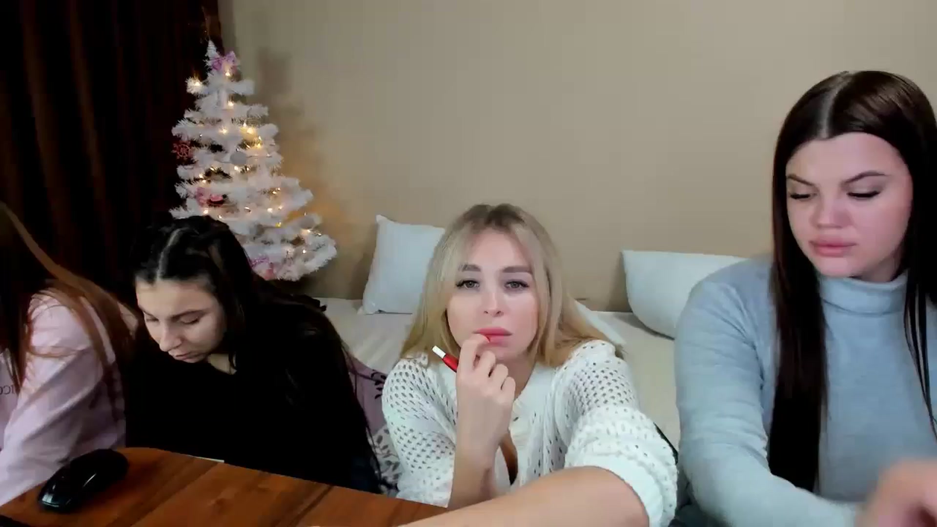Gallery image thumbnail from MerlinStoun's myfreecams stream on, 12/11/2023, 12:35 image 1 of 20
