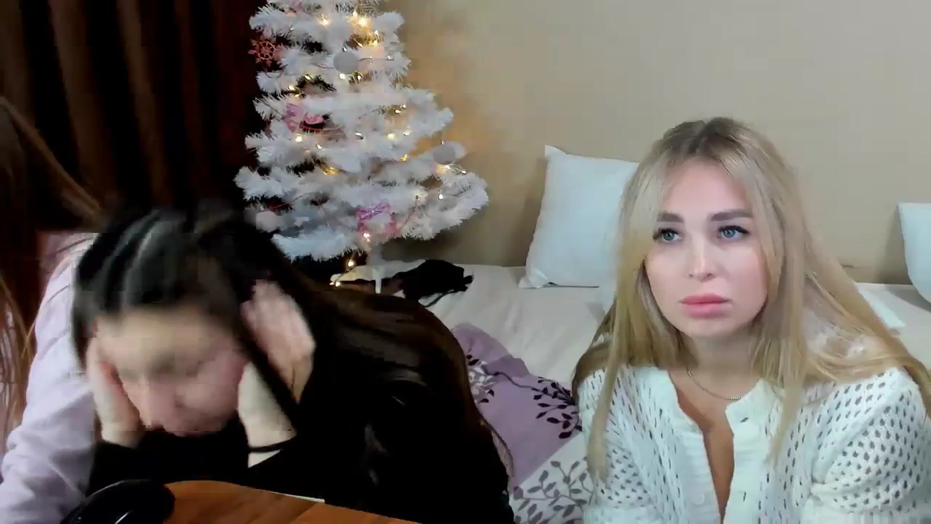 Gallery image thumbnail from MerlinStoun's myfreecams stream on, 12/11/2023, 12:35 image 12 of 20