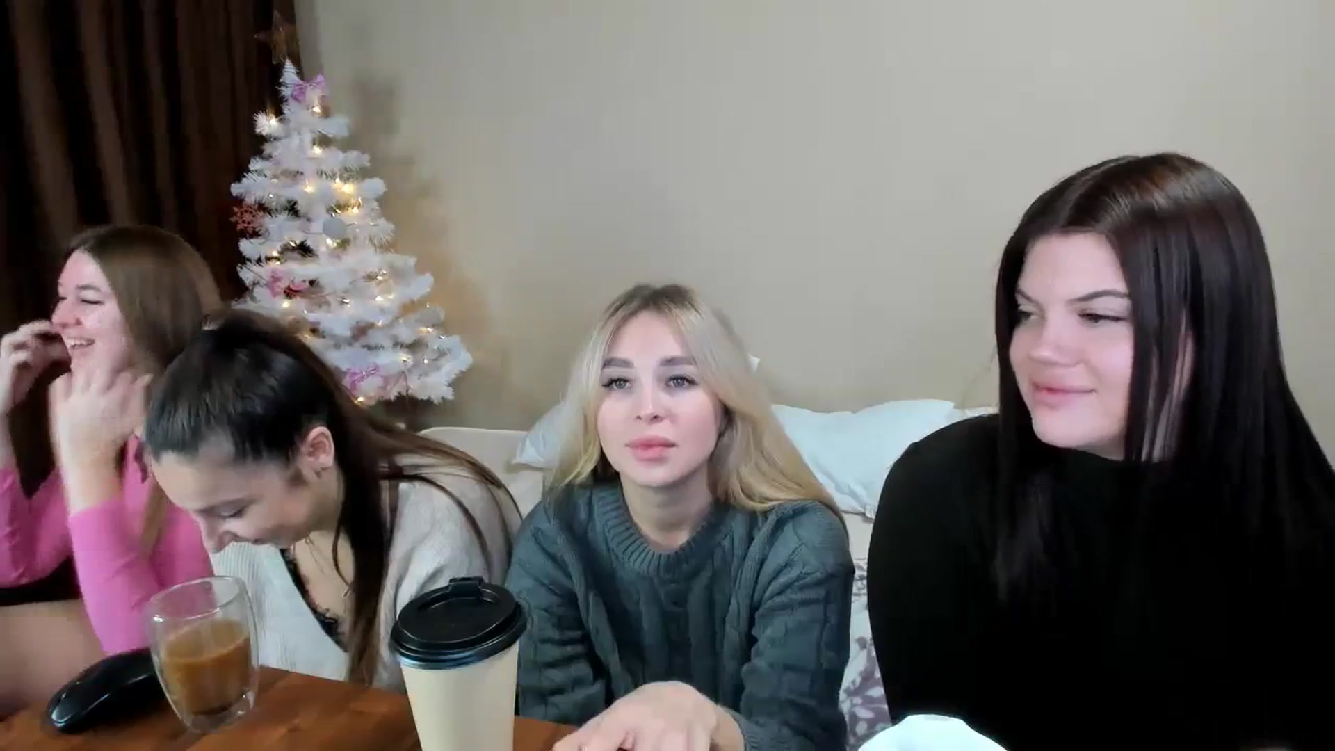 Gallery image thumbnail from MerlinStoun's myfreecams stream on, 12/12/2023, 08:58 image 16 of 20