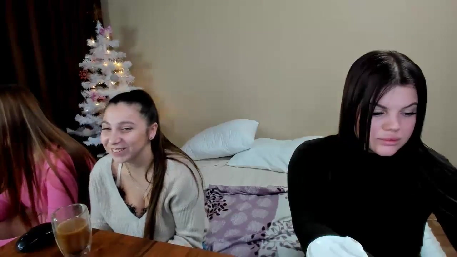 Gallery image thumbnail from MerlinStoun's myfreecams stream on, 12/12/2023, 08:58 image 9 of 20