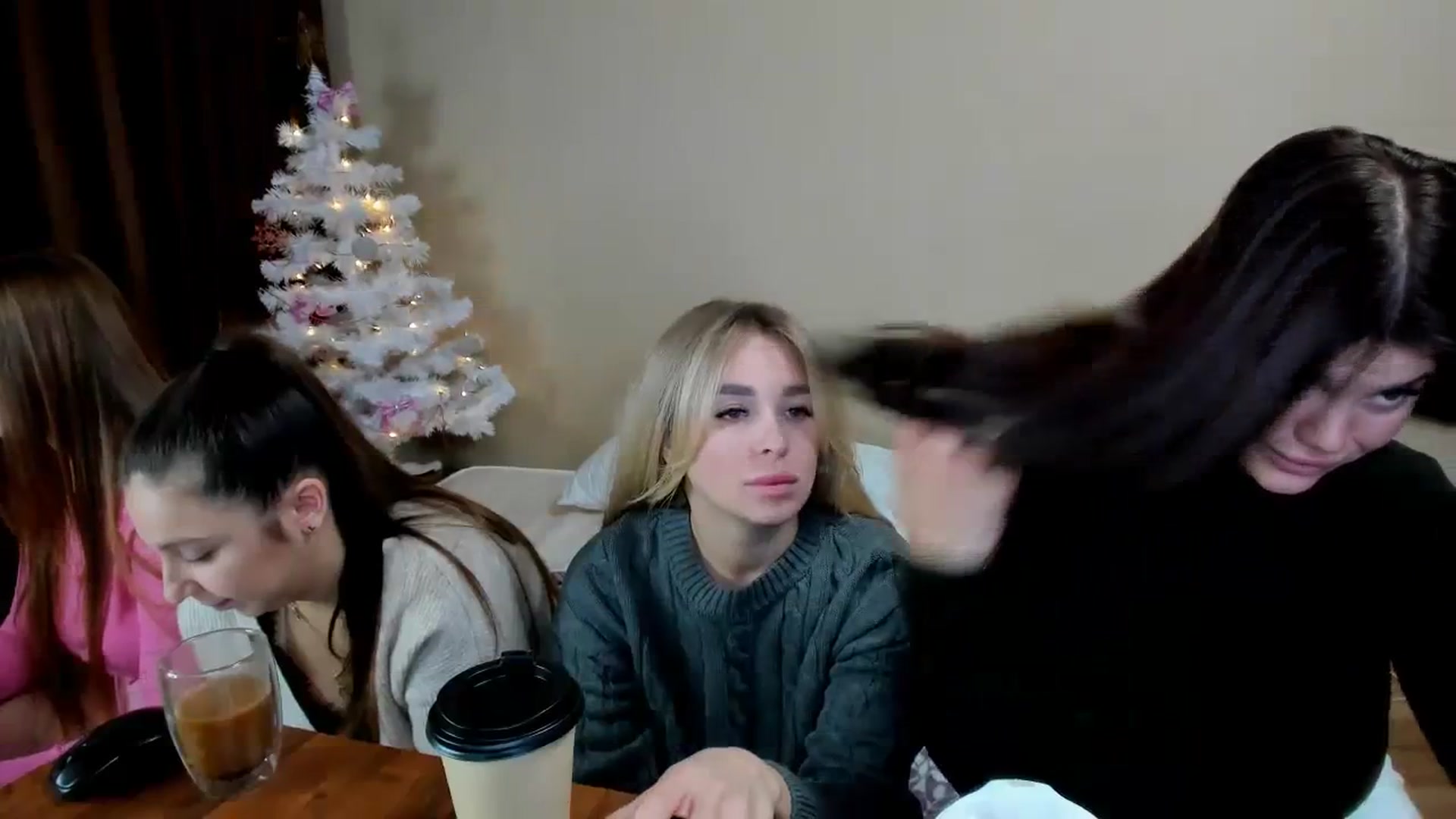 Gallery image thumbnail from MerlinStoun's myfreecams stream on, 12/12/2023, 08:58 image 14 of 20