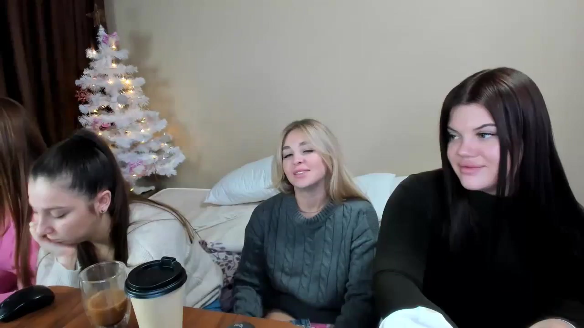 Gallery image thumbnail from MerlinStoun's myfreecams stream on, 12/12/2023, 09:21 image 5 of 20