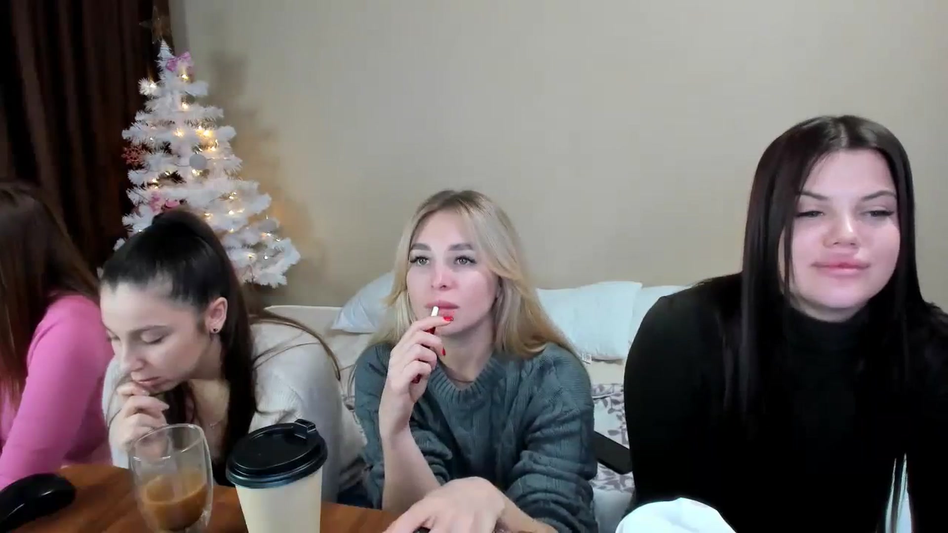 Gallery image thumbnail from MerlinStoun's myfreecams stream on, 12/12/2023, 09:21 image 8 of 20