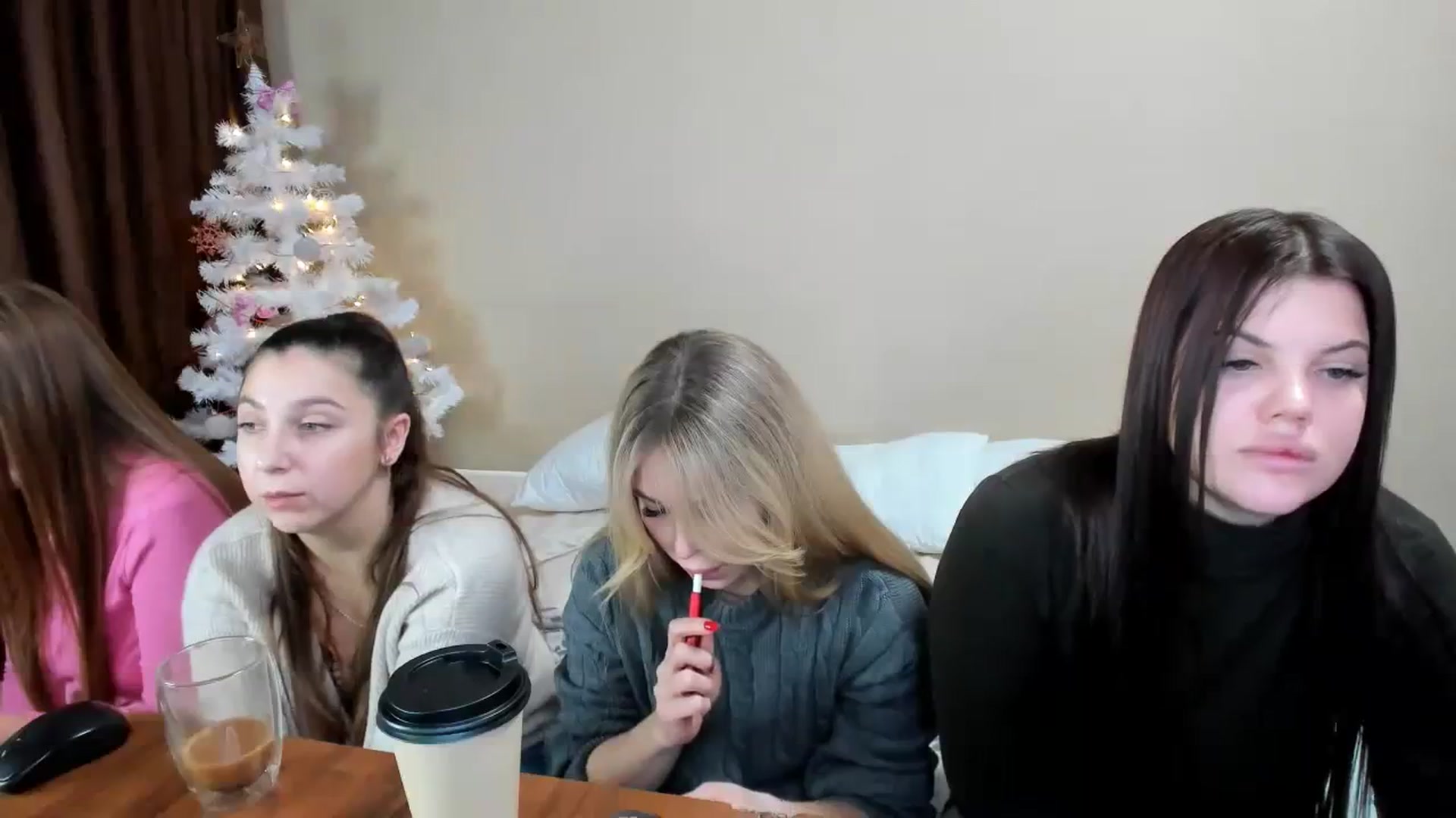Gallery image thumbnail from MerlinStoun's myfreecams stream on, 12/12/2023, 09:21 image 17 of 20