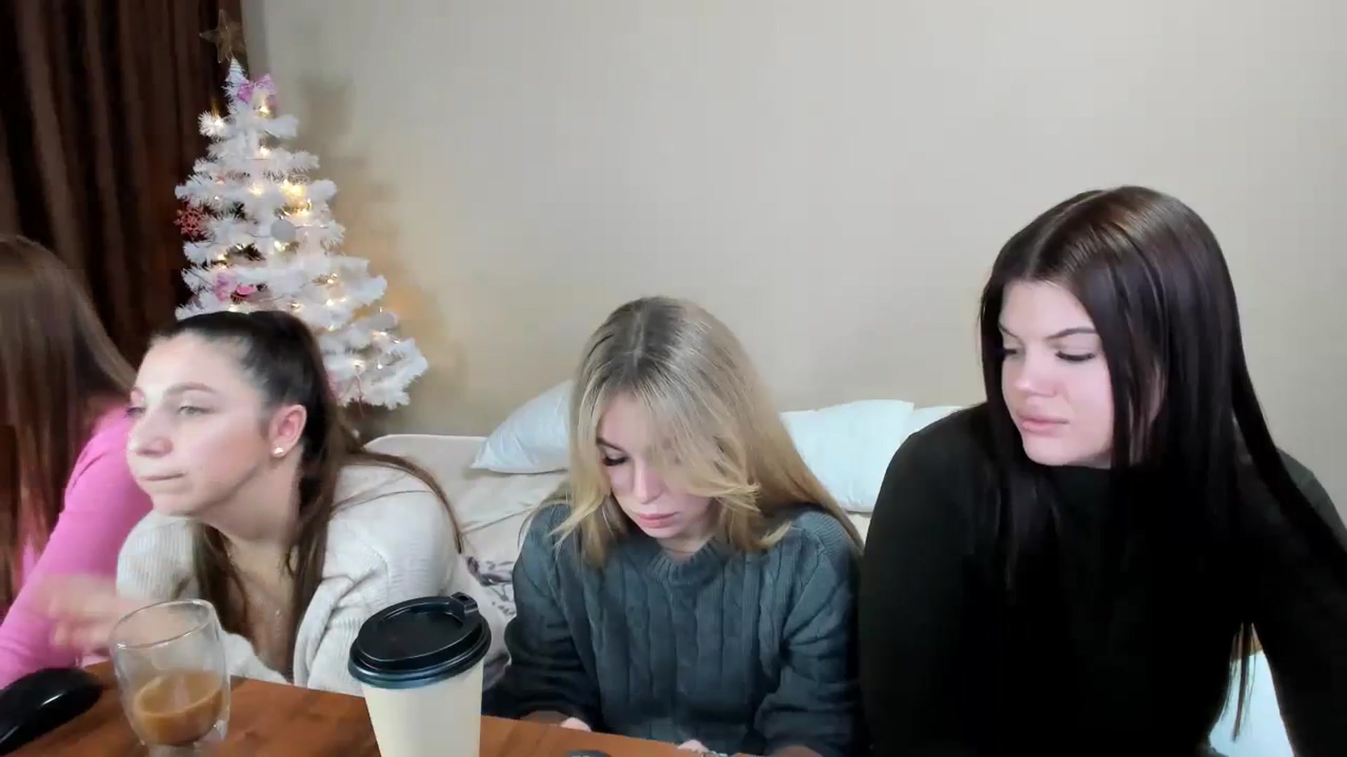 Gallery image thumbnail from MerlinStoun's myfreecams stream on, 12/12/2023, 09:21 image 15 of 20
