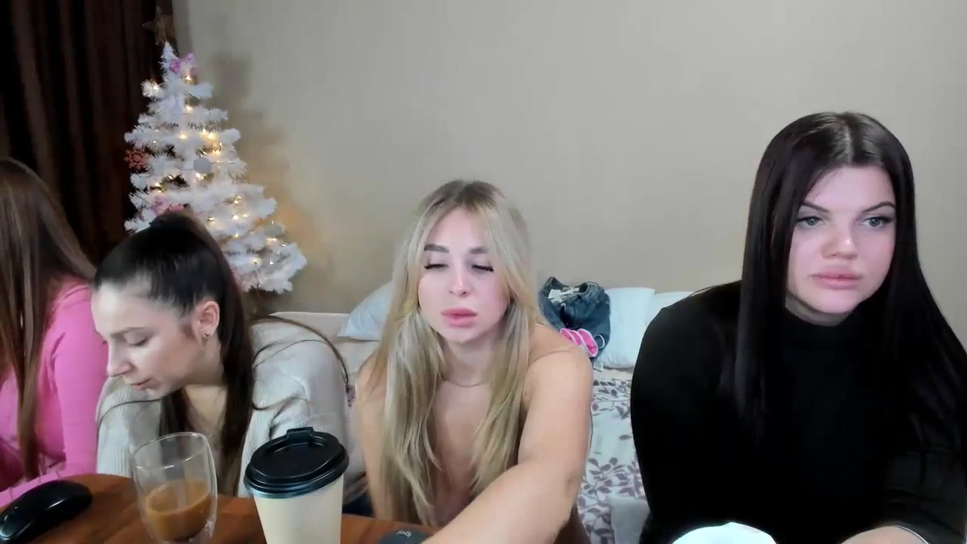 Gallery image thumbnail from MerlinStoun's myfreecams stream on, 12/12/2023, 09:21 image 2 of 20