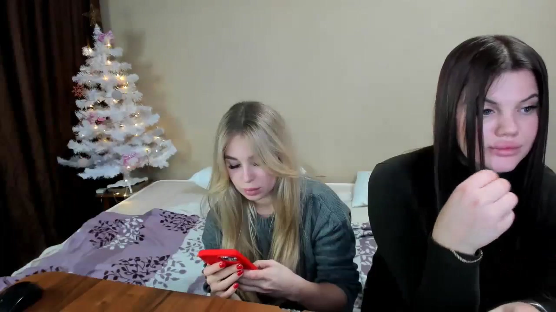Gallery image thumbnail from MerlinStoun's myfreecams stream on, 12/12/2023, 09:54 image 15 of 20